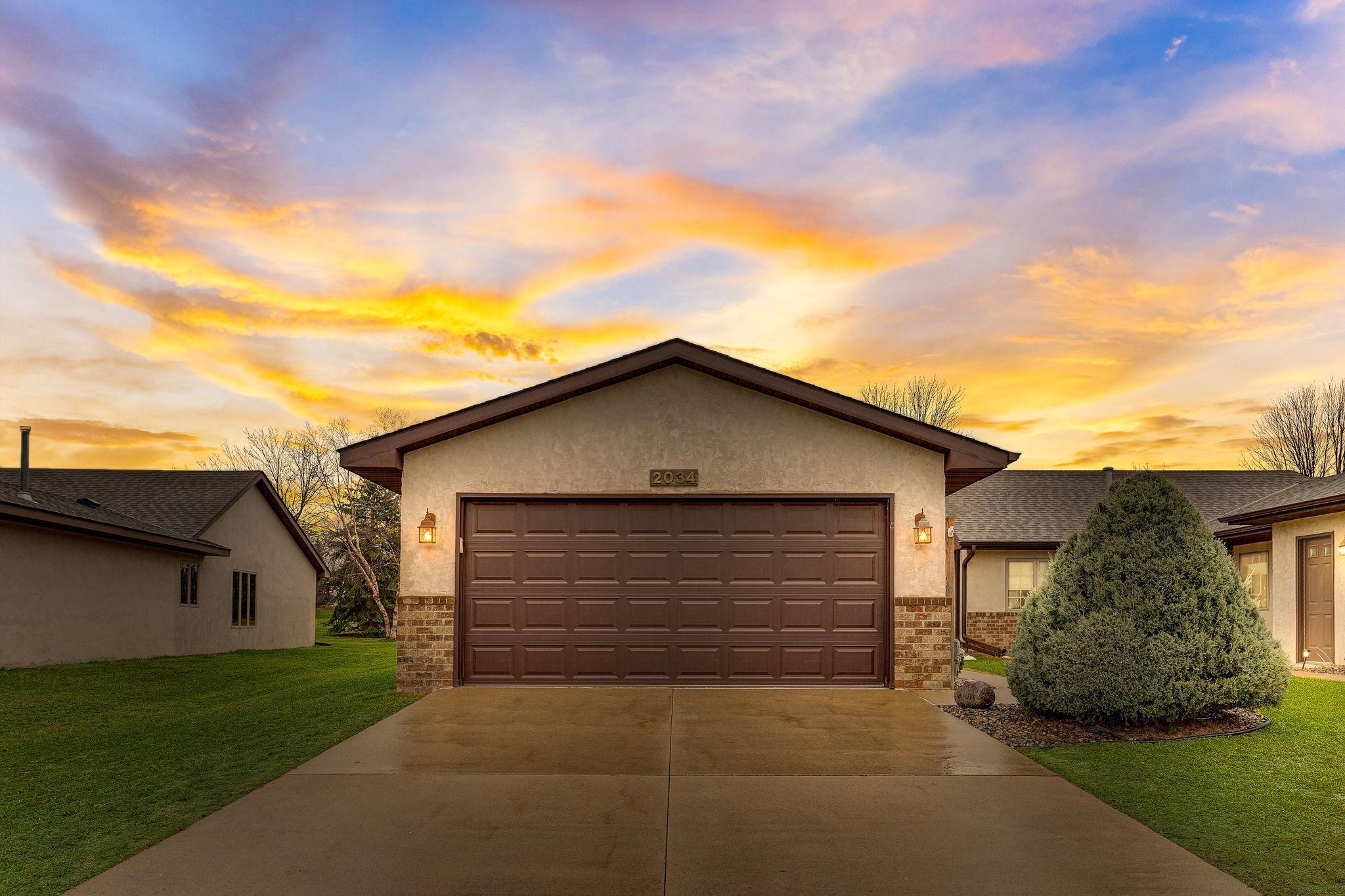 2034 Vierling Drive E