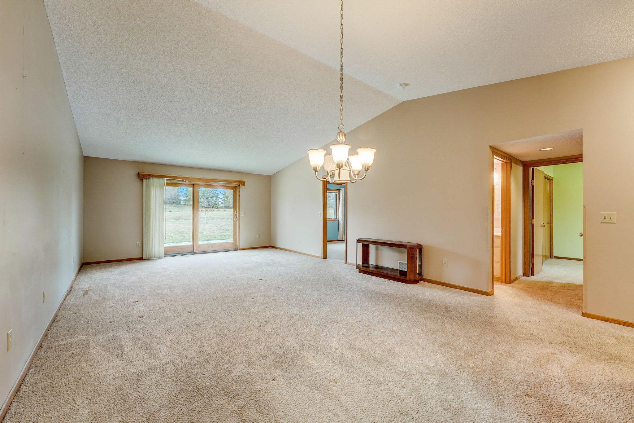 2034 Vierling Drive E