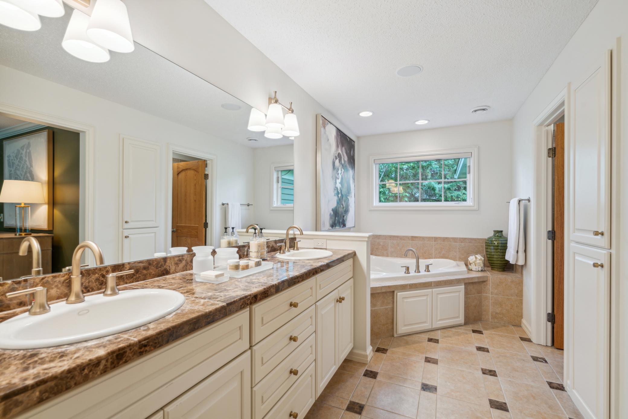 443 Vadnais Lake Drive