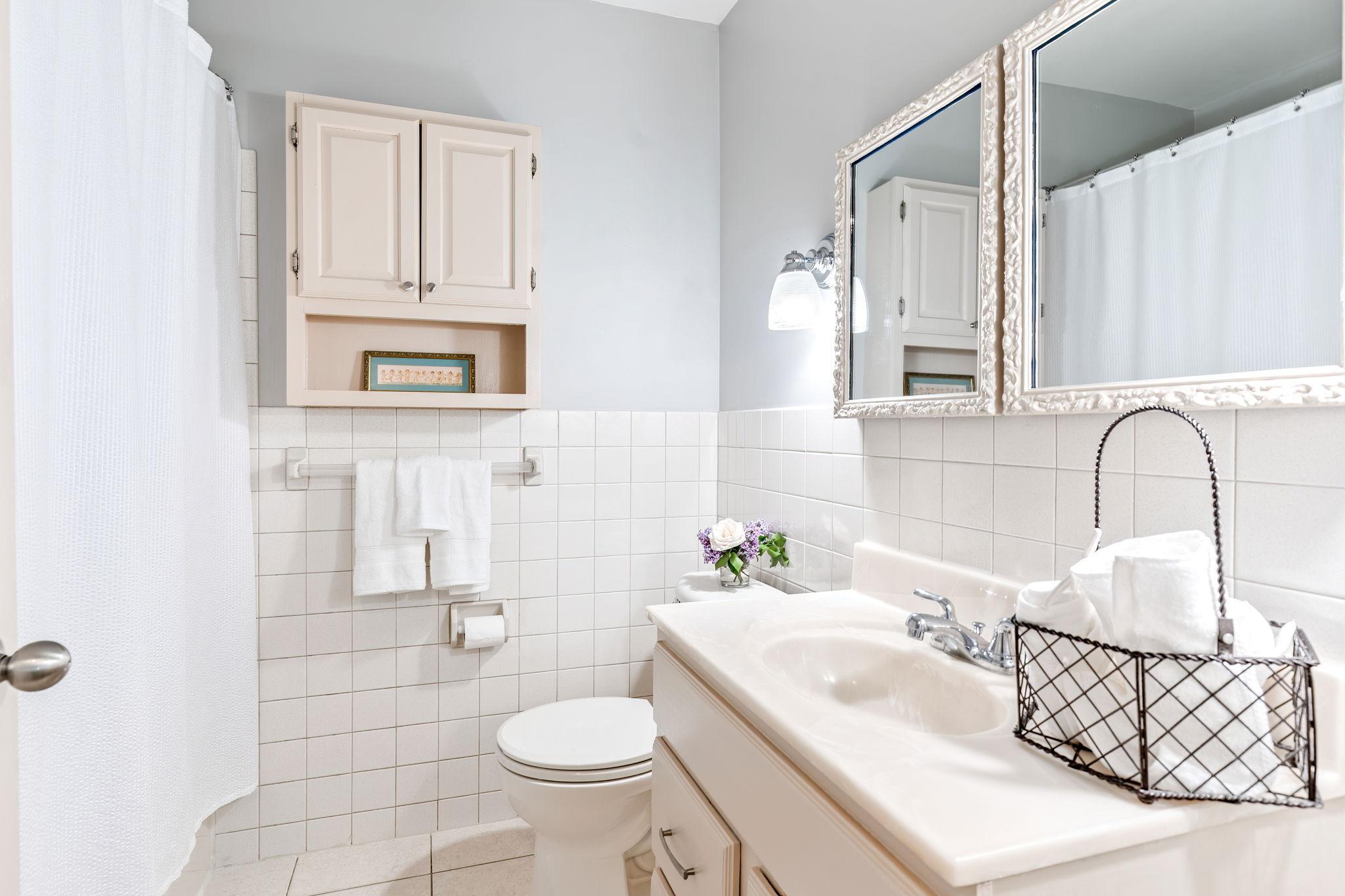 10605 Direct River Drive NW