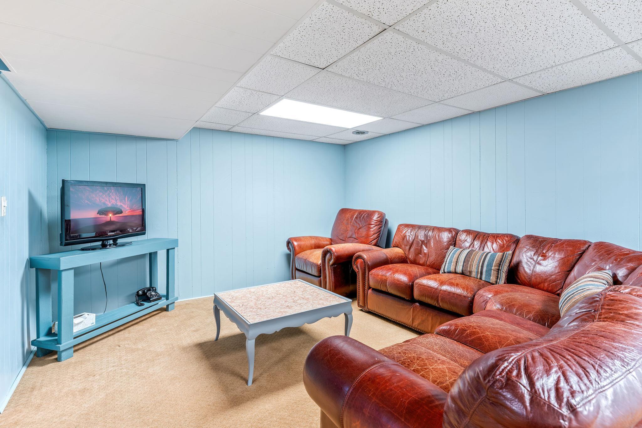 10605 Direct River Drive NW