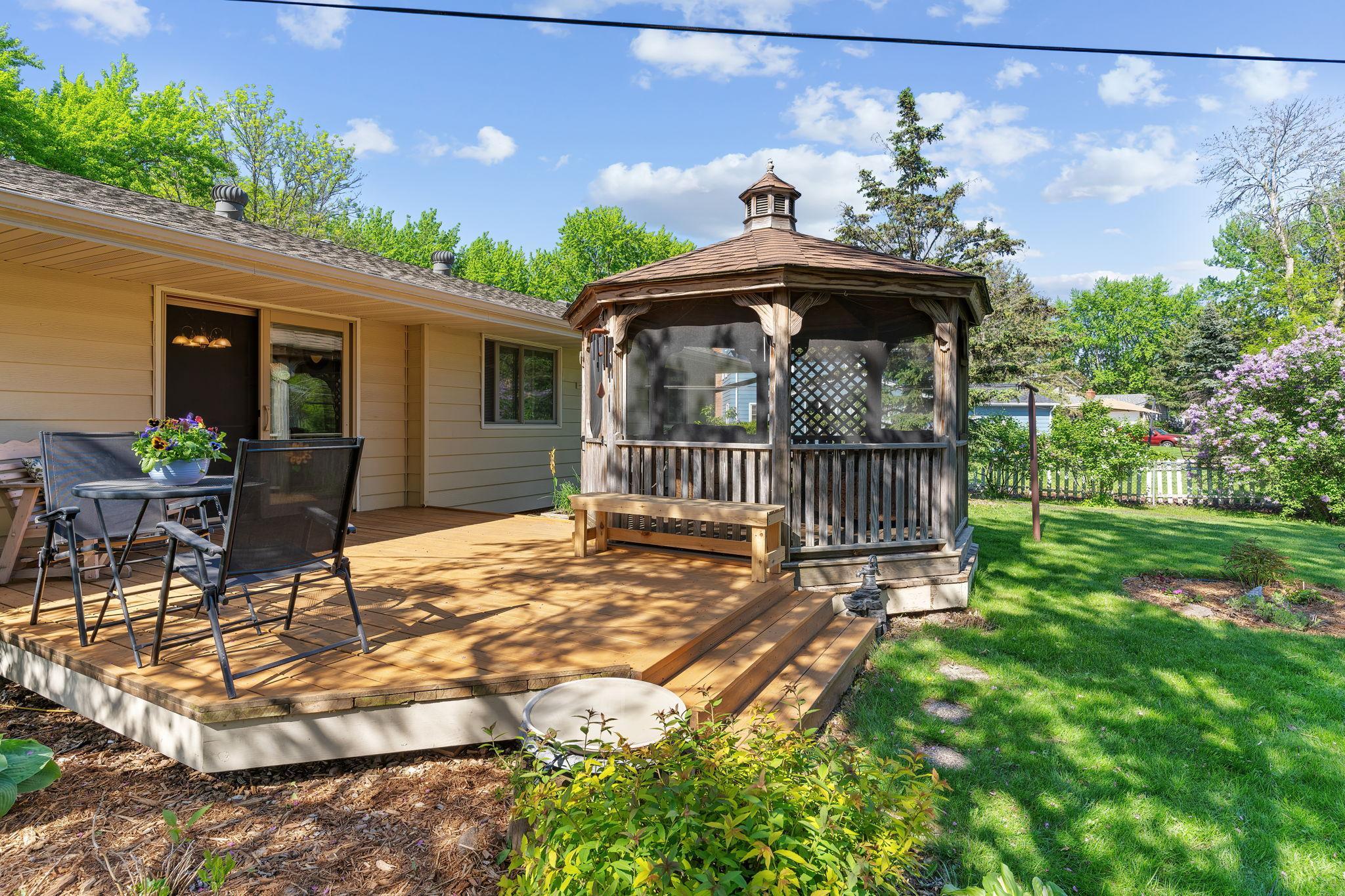 10605 Direct River Drive NW