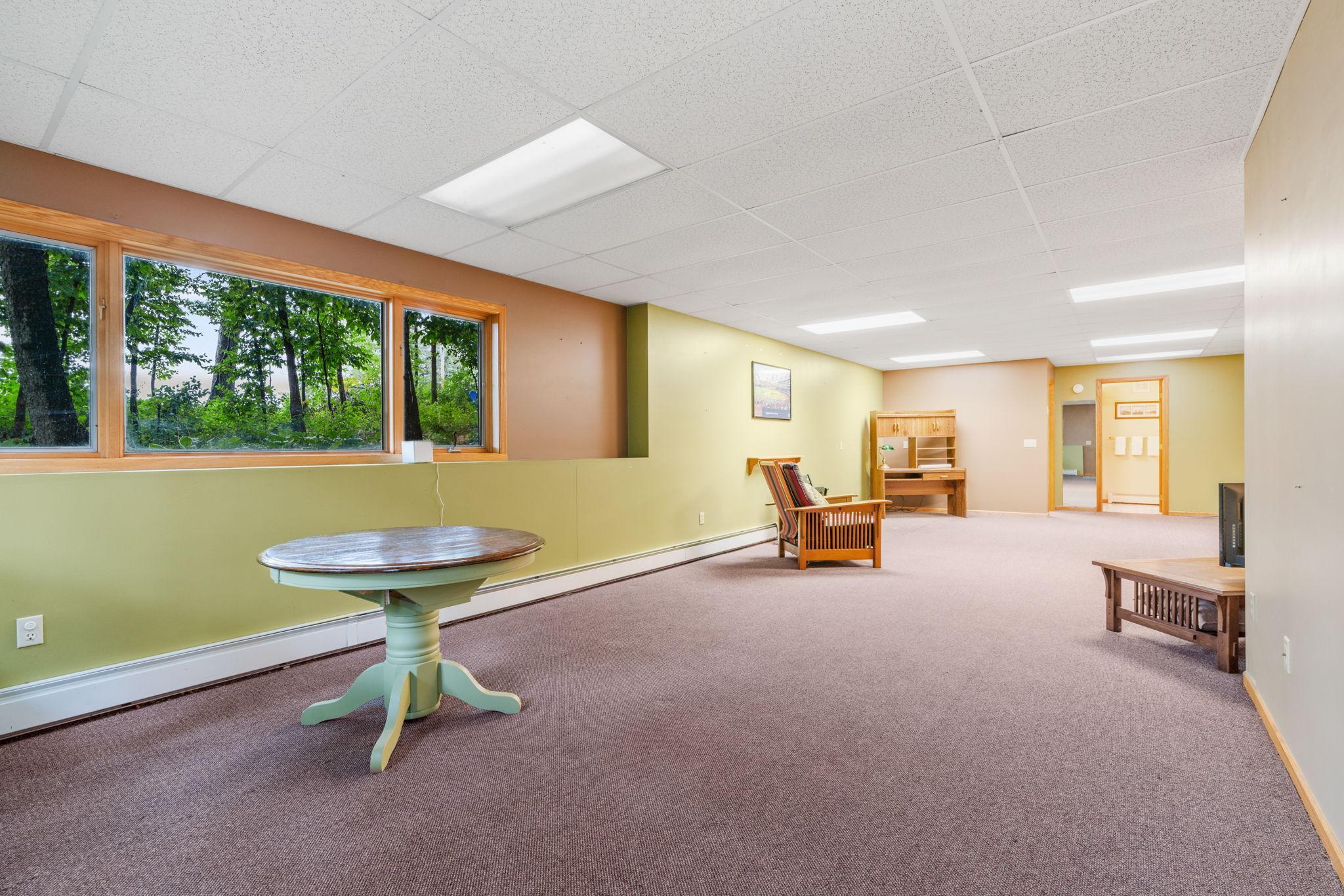 928 Dutchmans Way SE