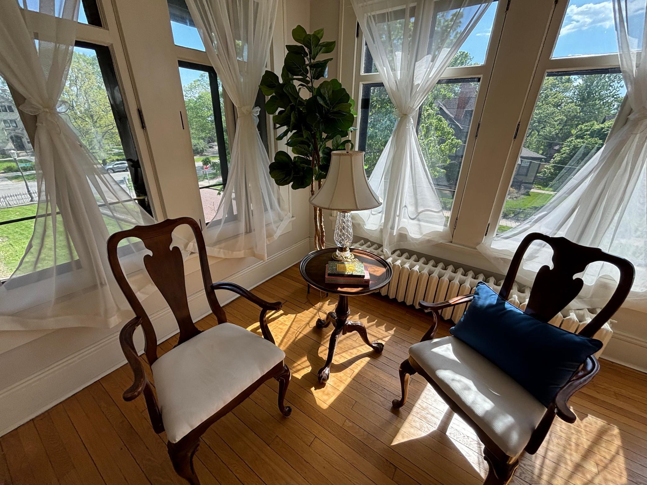 345 Summit Avenue Unit: 2