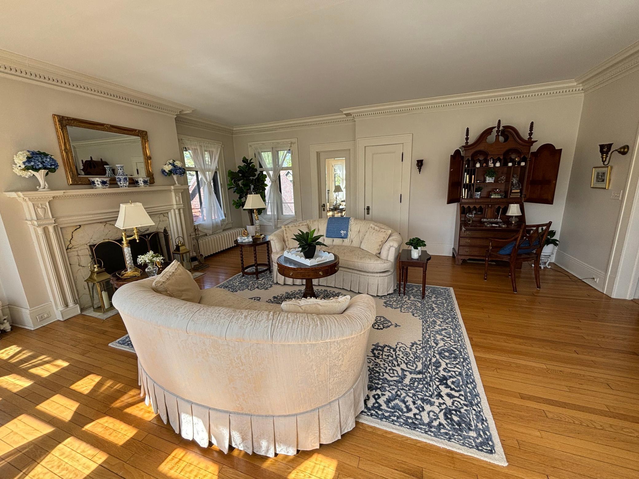 345 Summit Avenue Unit: 2