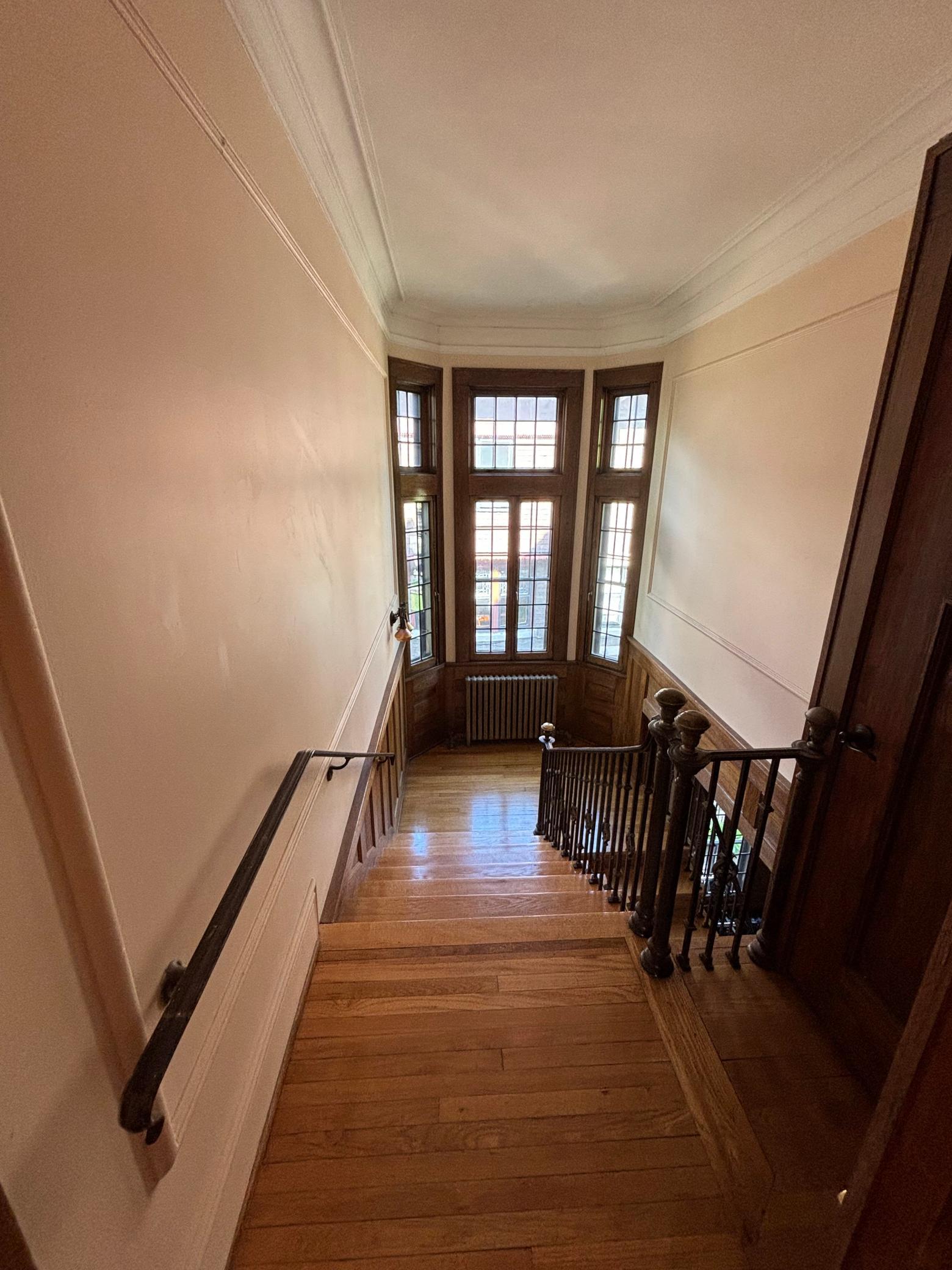 345 Summit Avenue Unit: 2