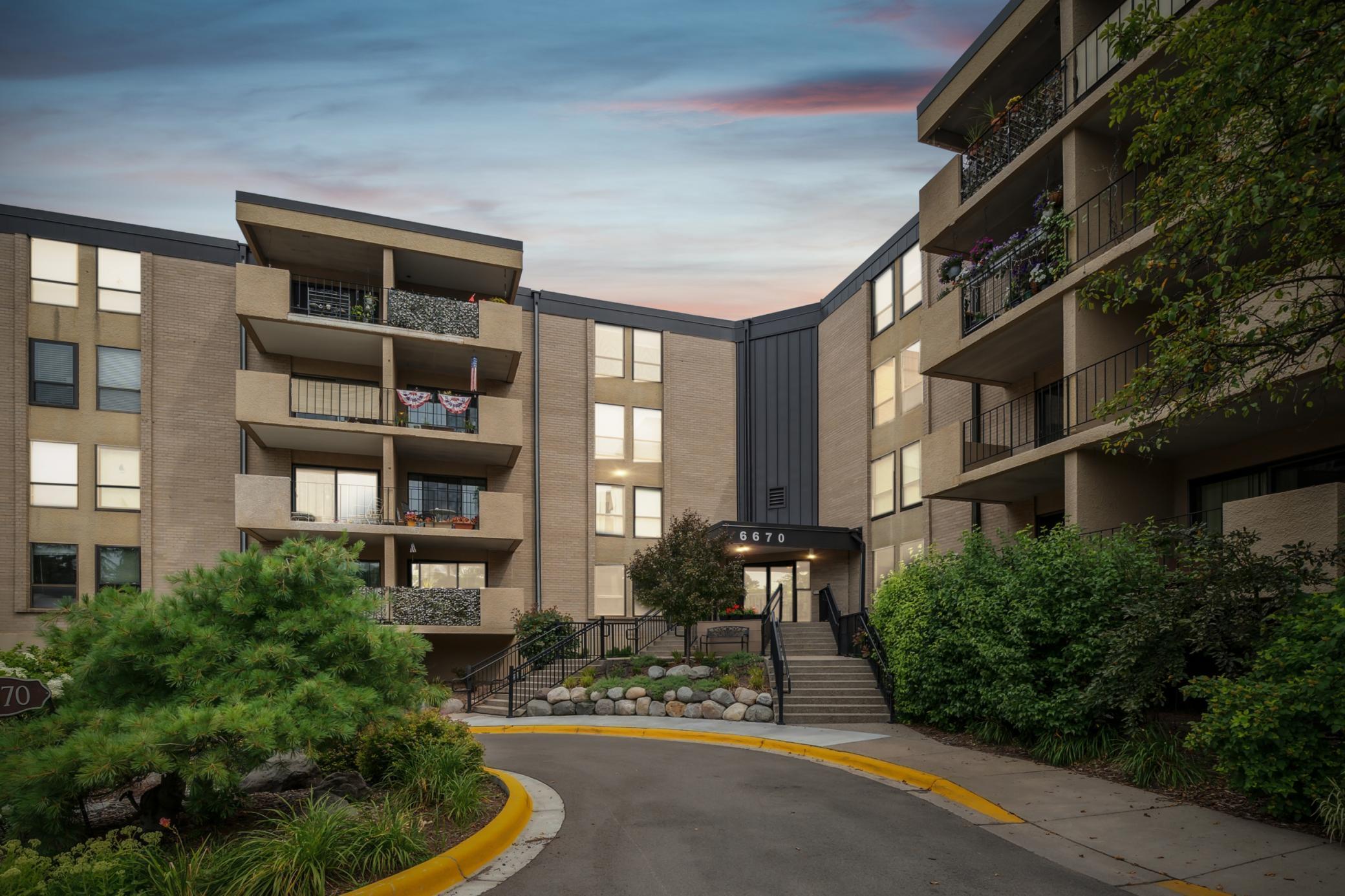 6670 Vernon Avenue S Unit: 410