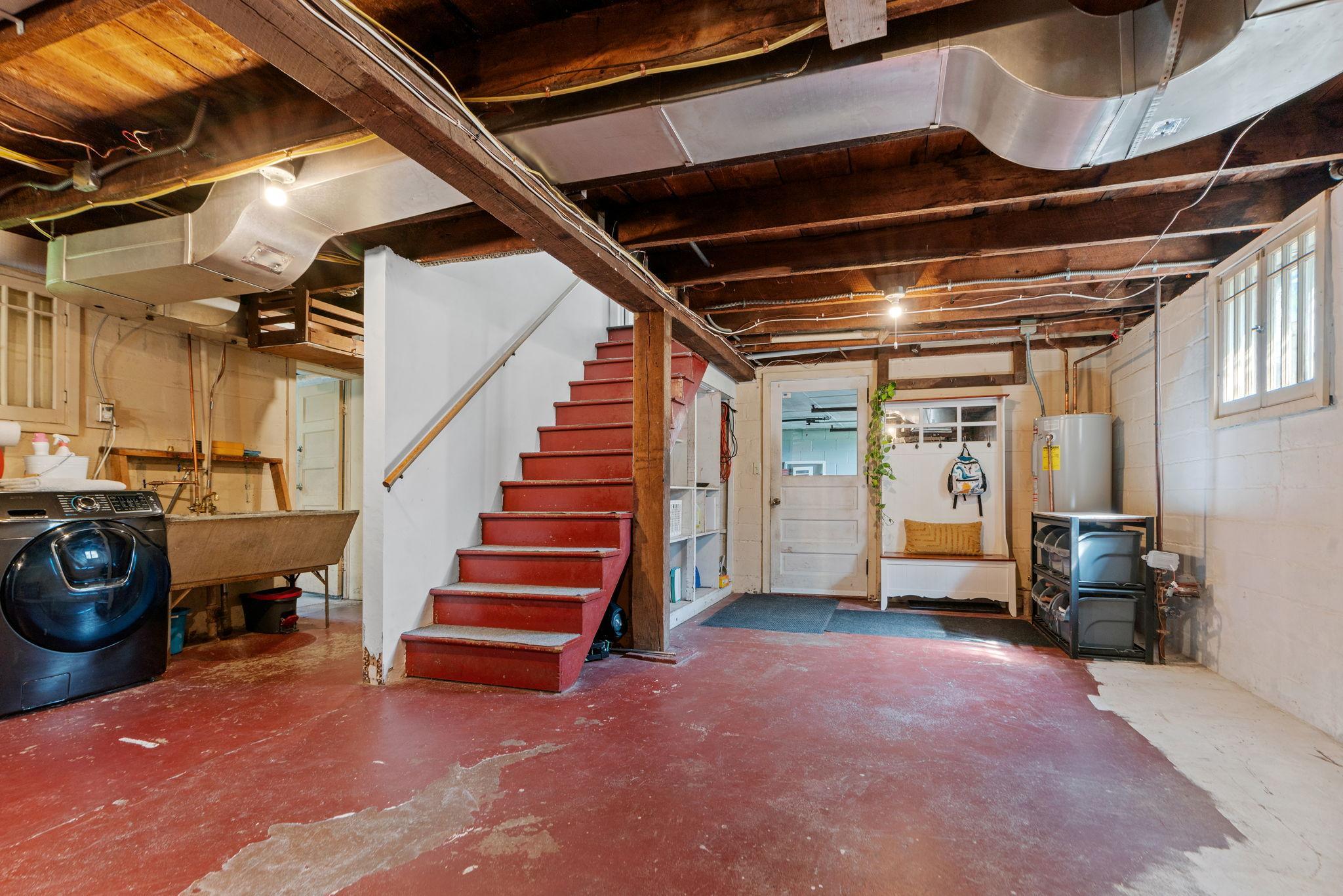 529 Indiana Avenue N