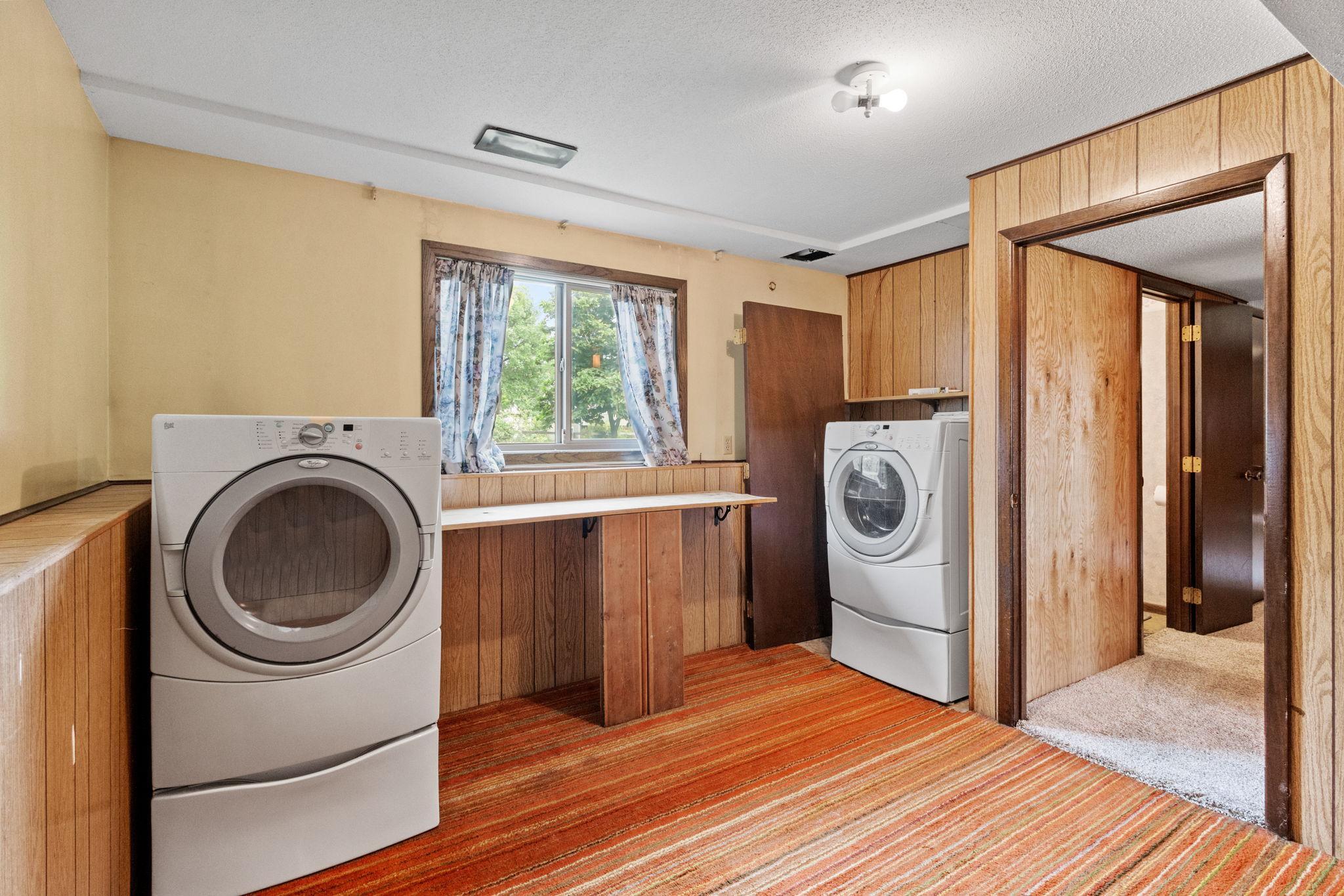 7613 Central Avenue NE