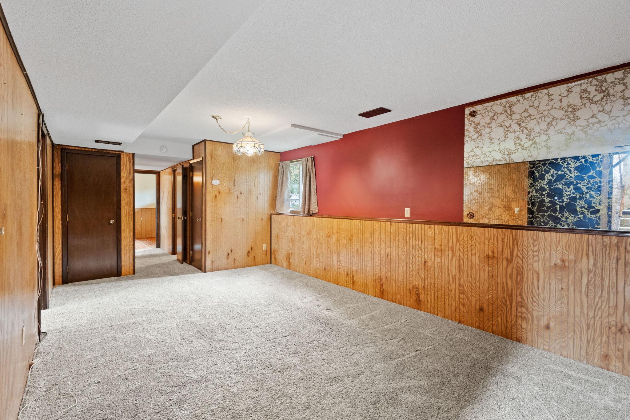 7613 Central Avenue NE