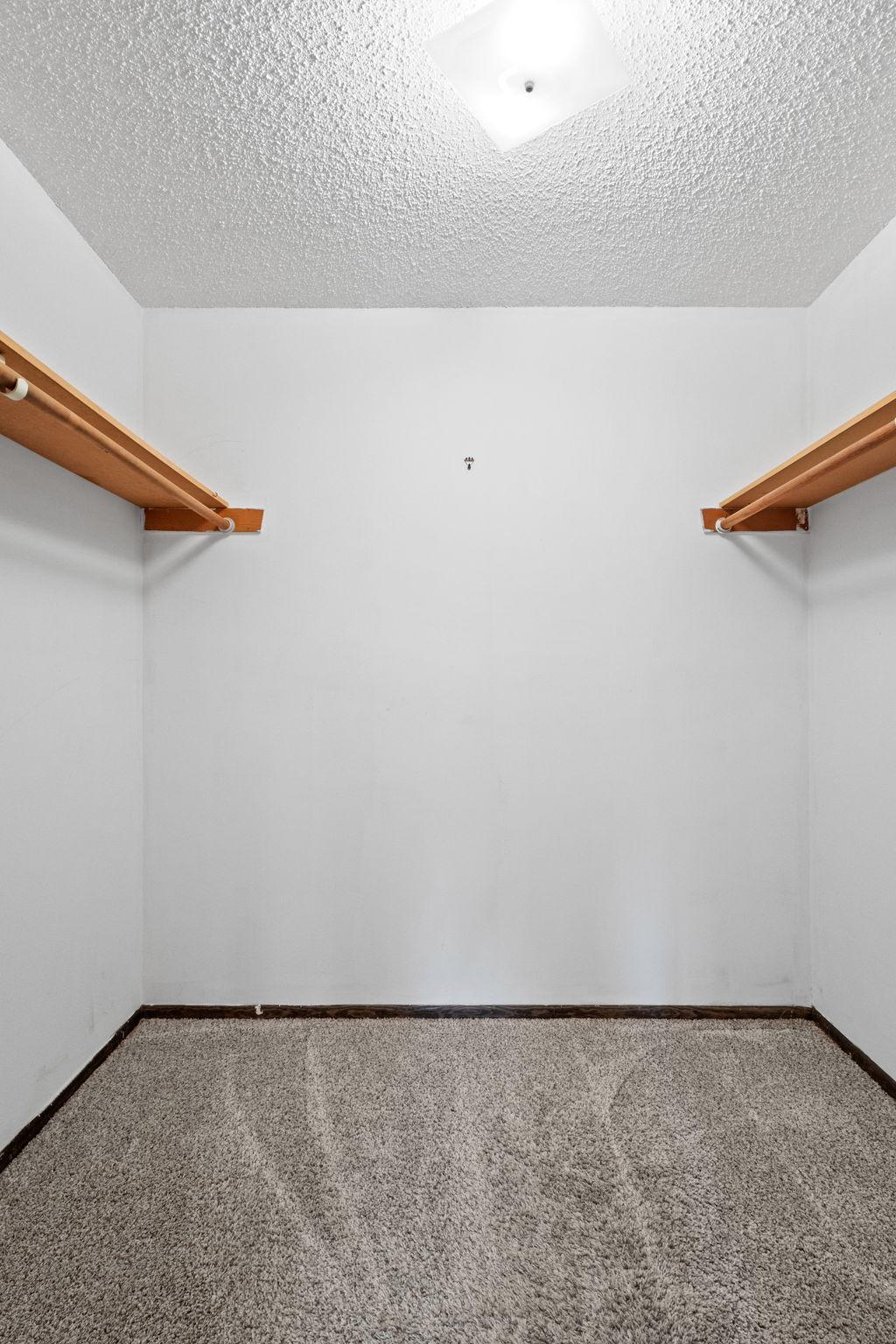 7613 Central Avenue NE