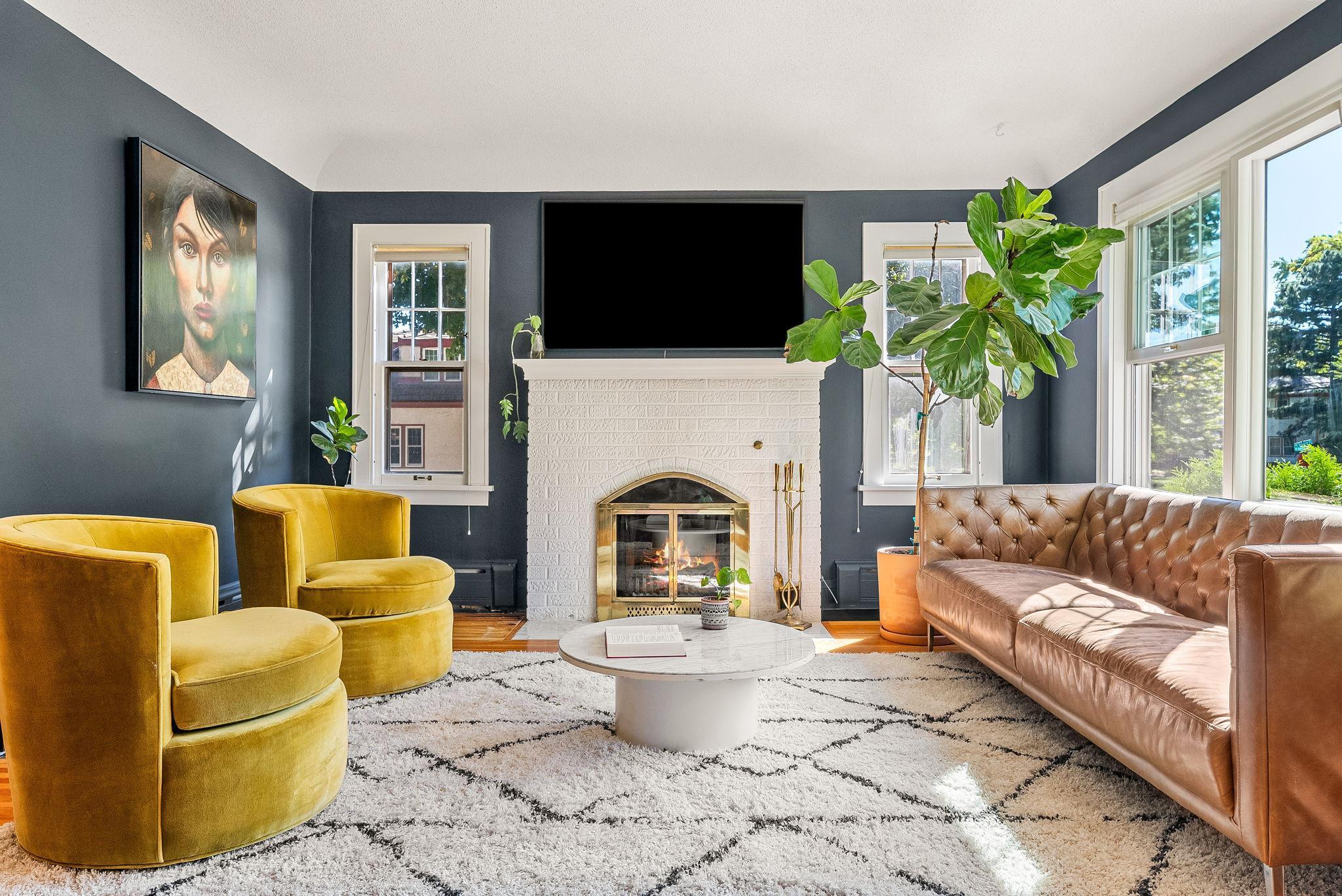 2121 Saint Anthony Parkway