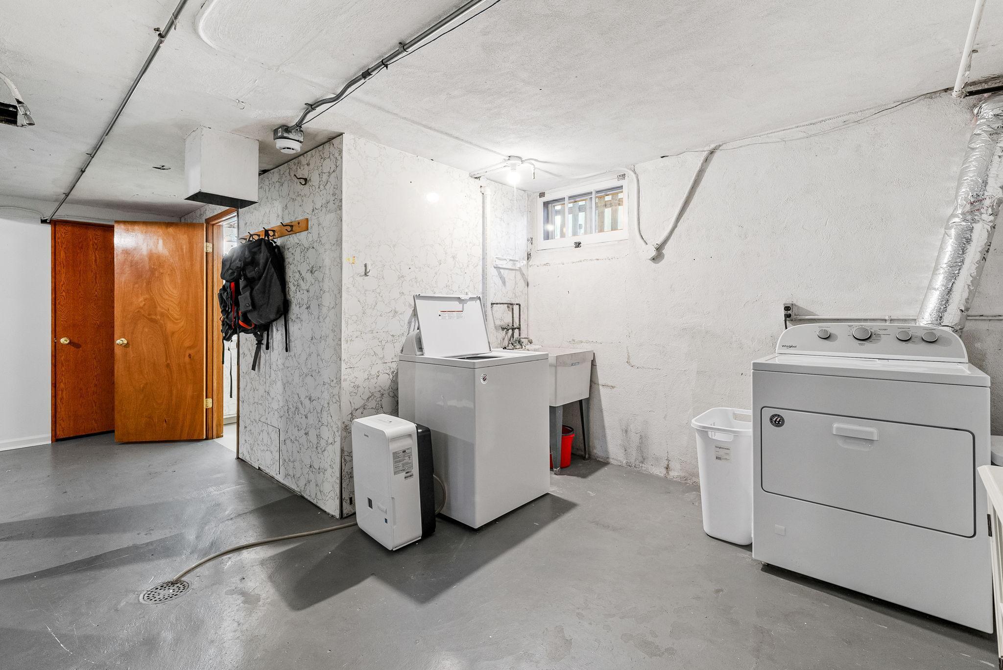 2121 Saint Anthony Parkway