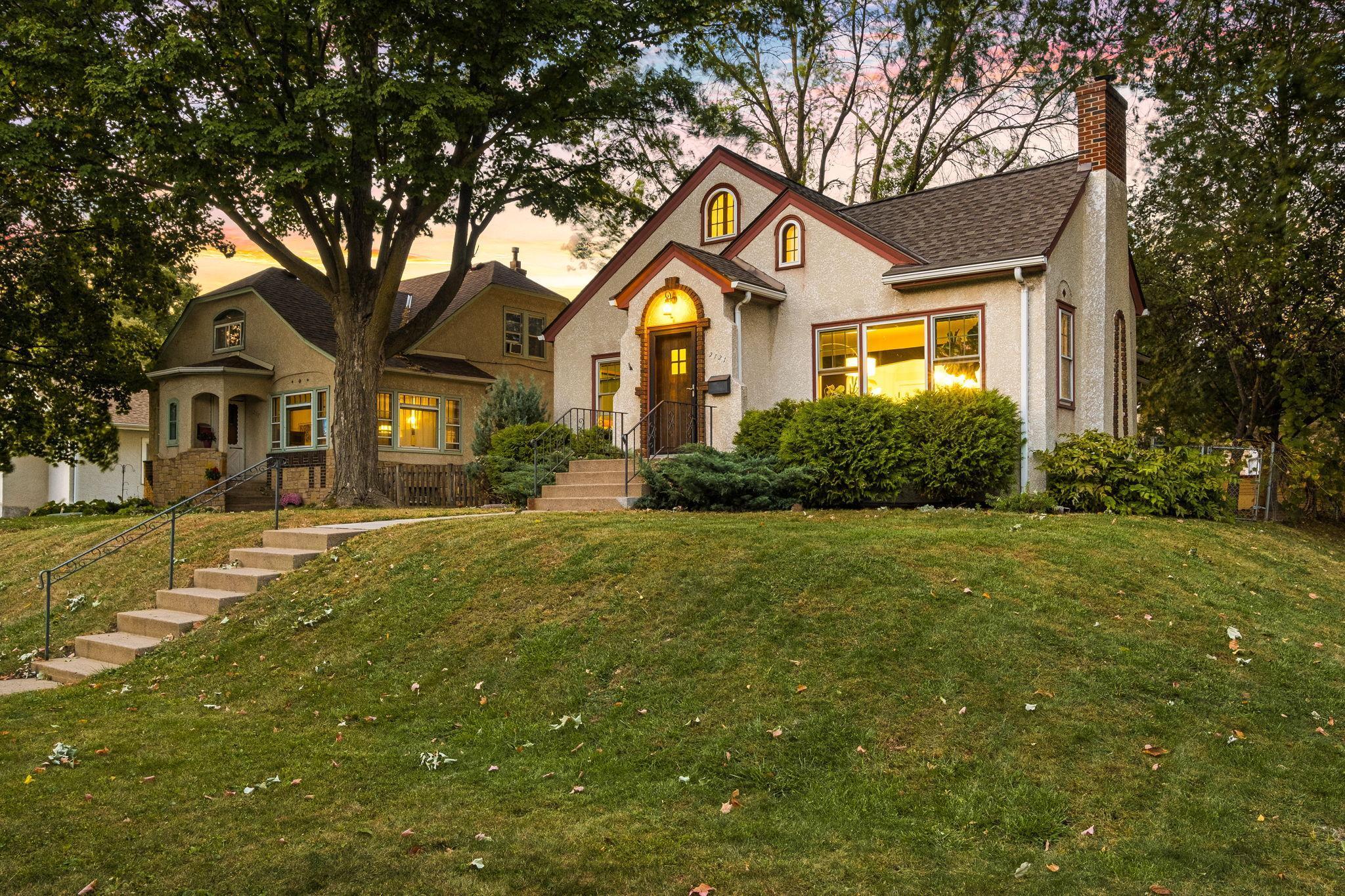 2121 Saint Anthony Parkway