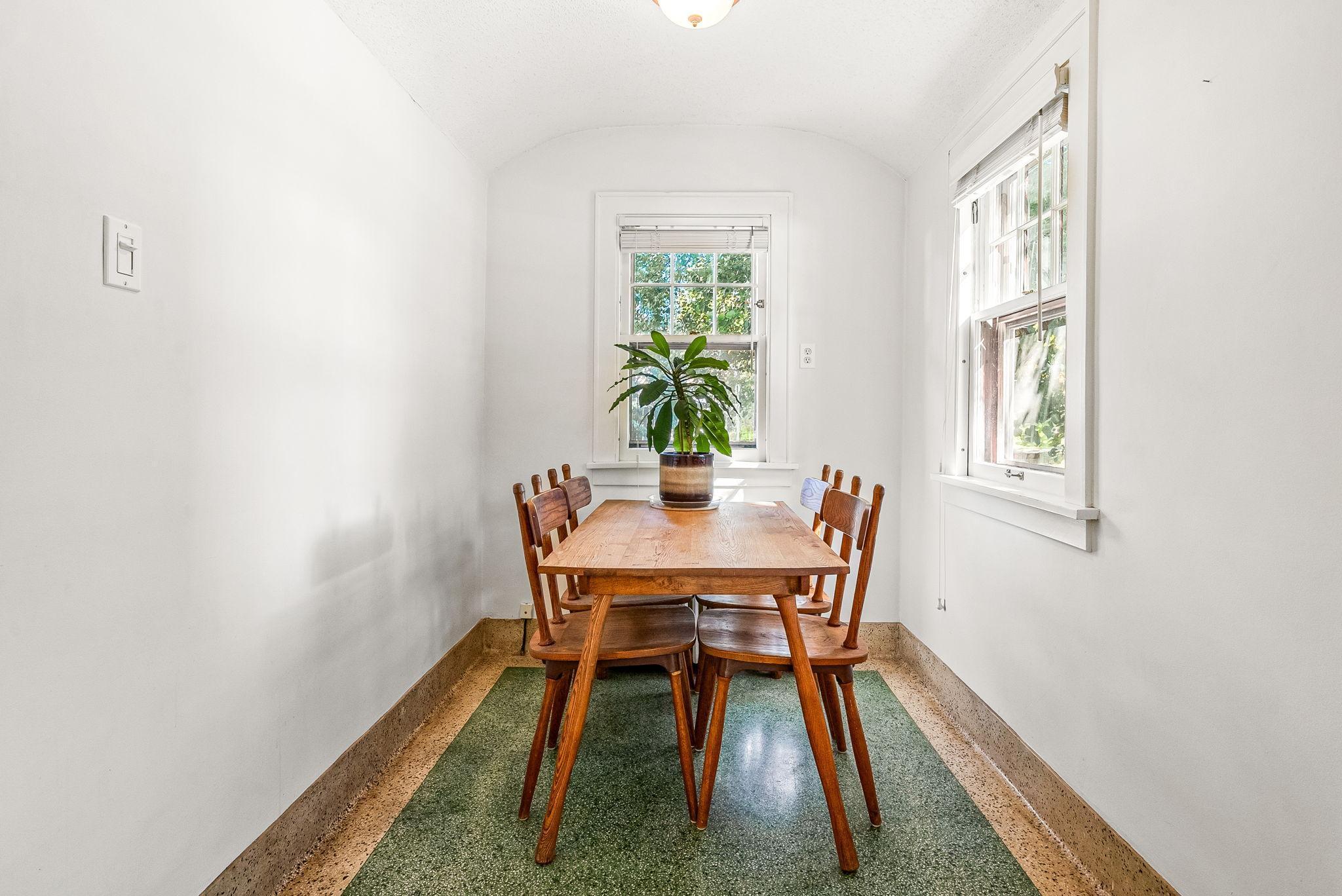 2121 Saint Anthony Parkway