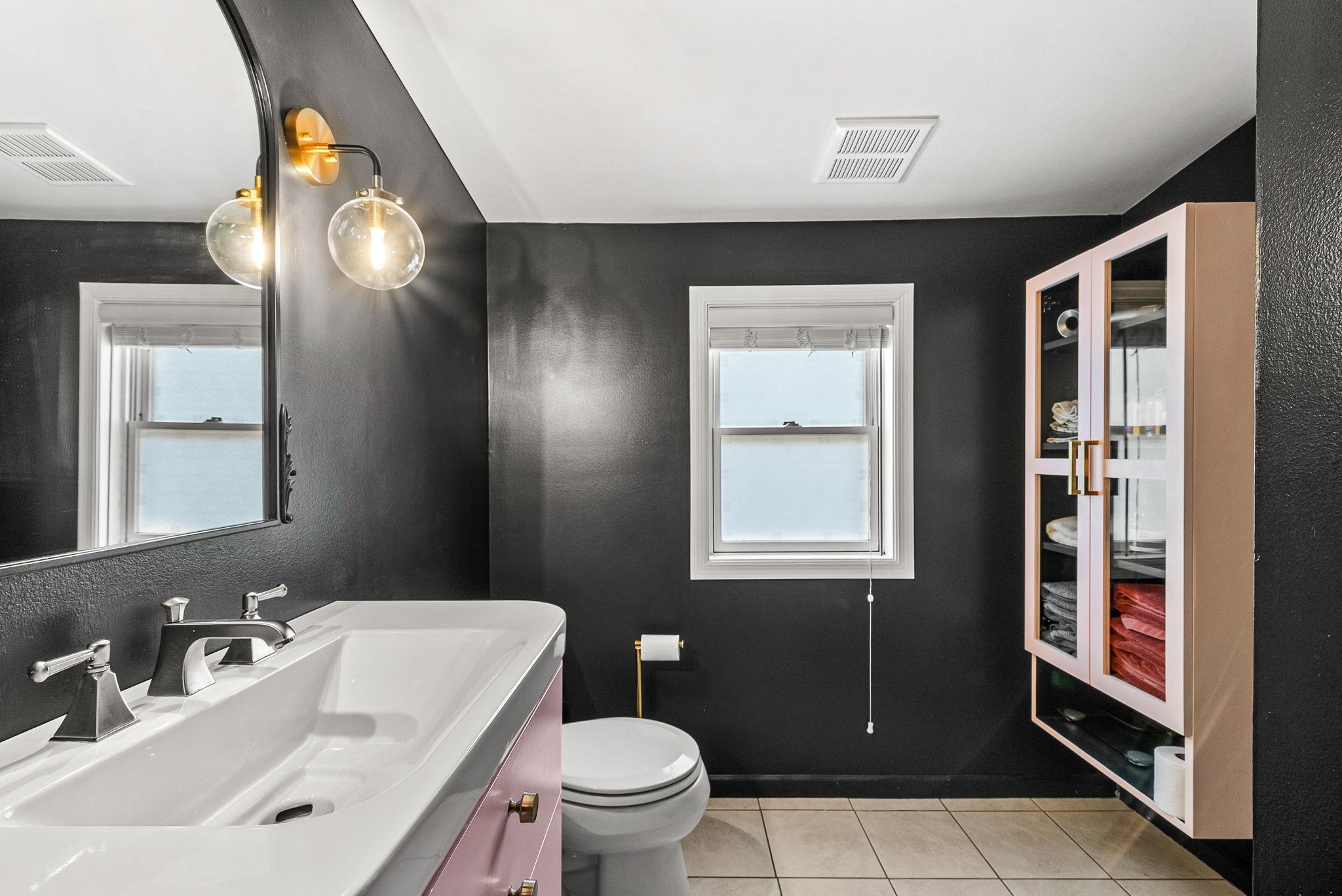 2121 Saint Anthony Parkway