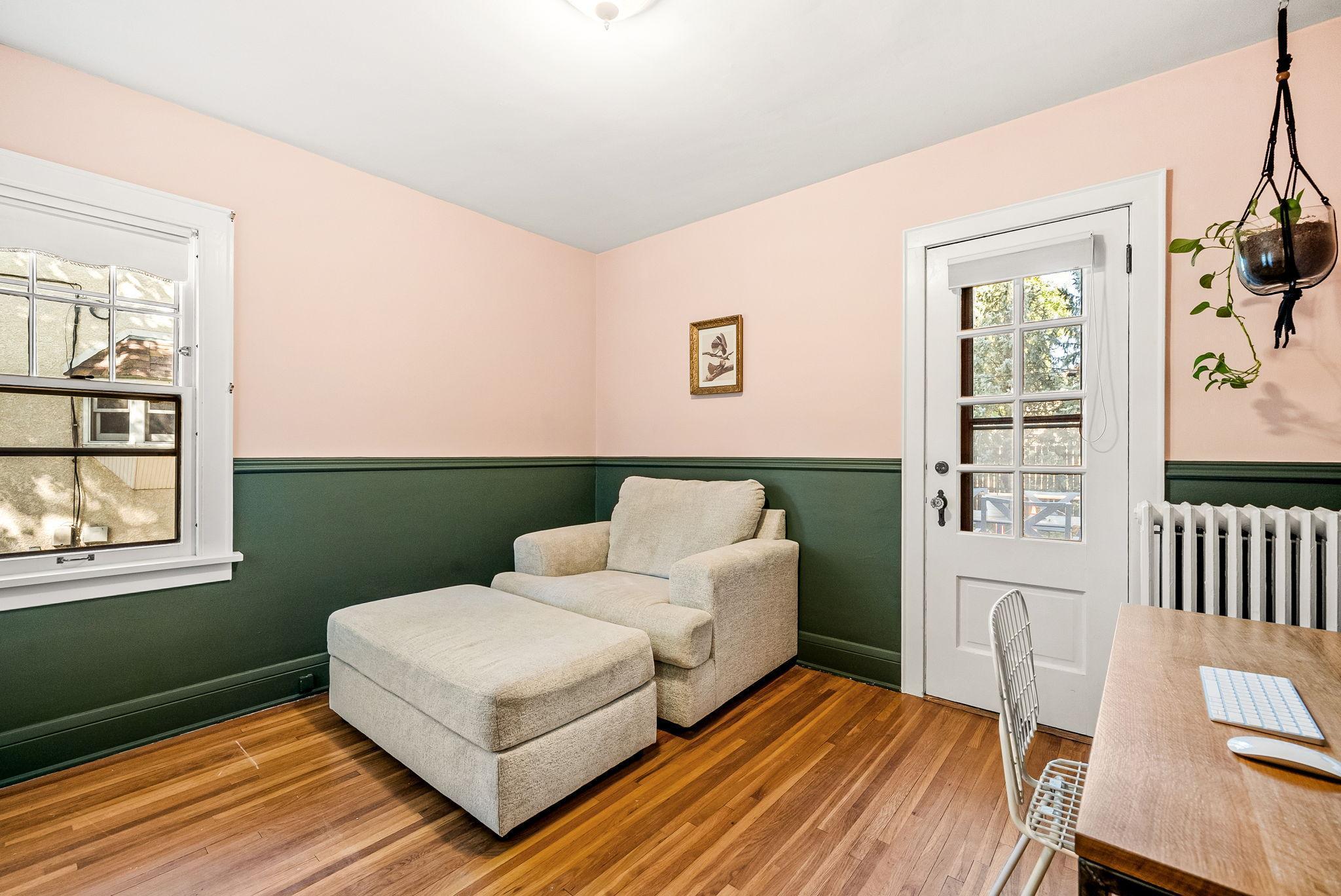 2121 Saint Anthony Parkway