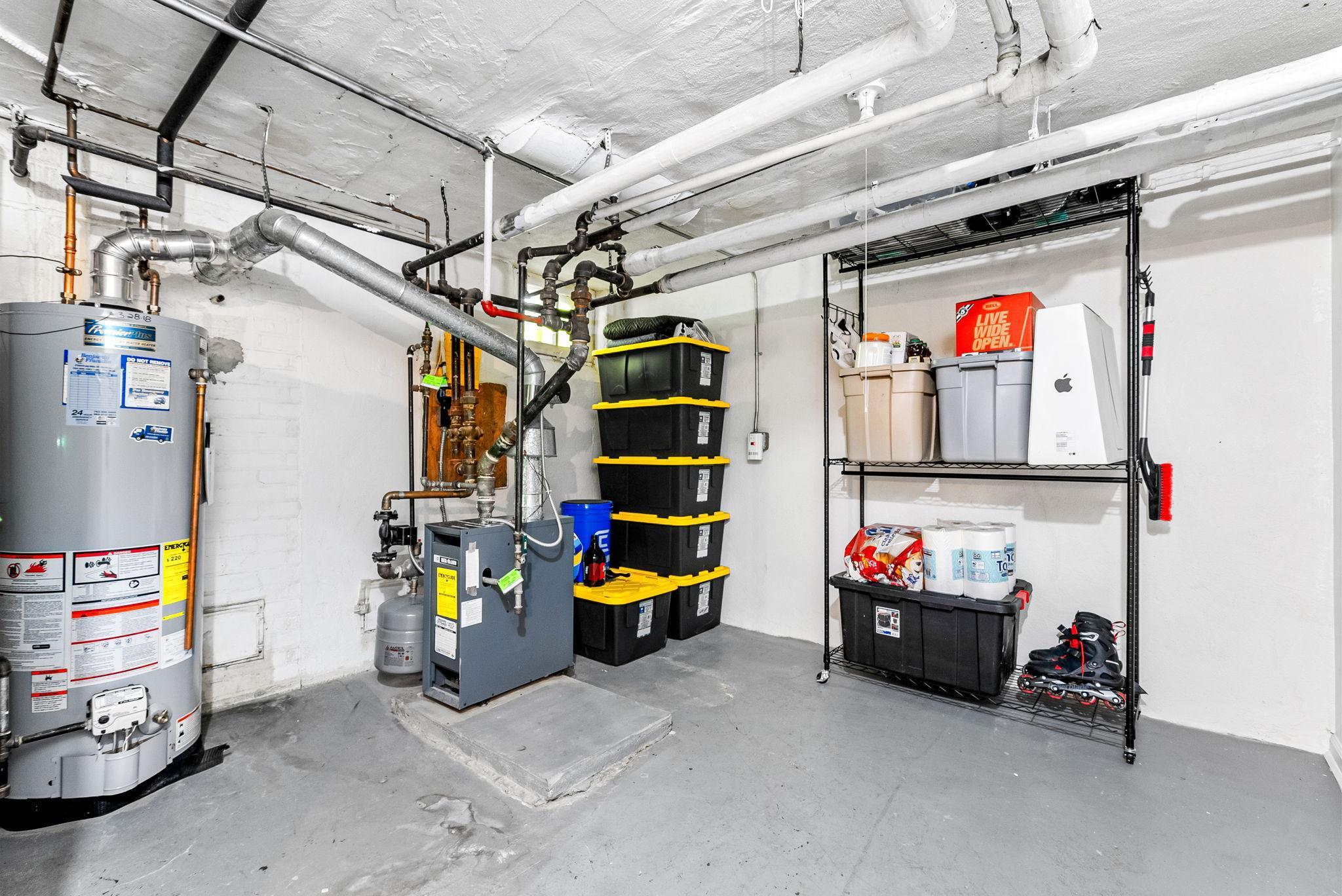 2121 Saint Anthony Parkway