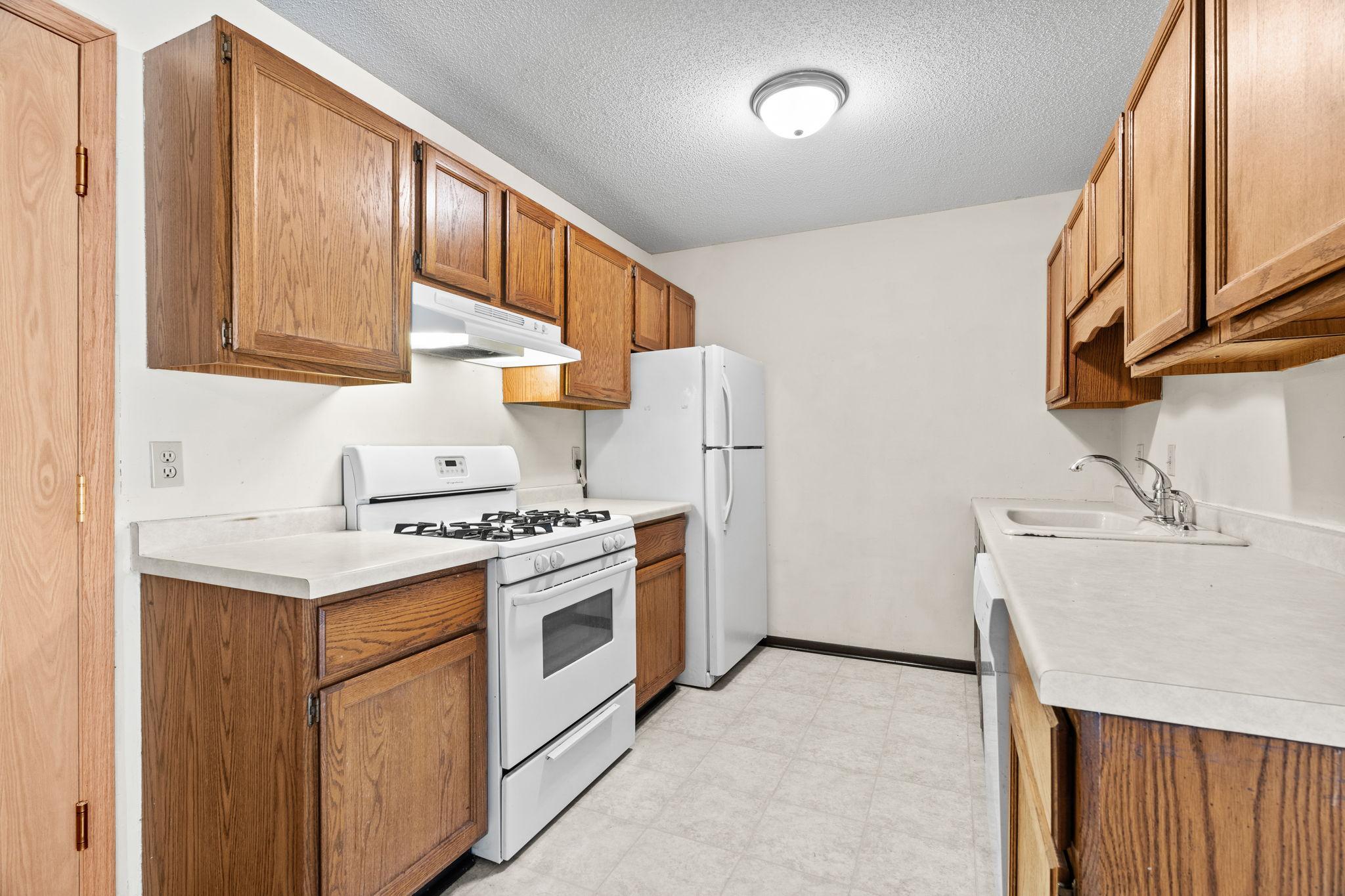 1601 N Innsbruck Drive Unit: 301NE
