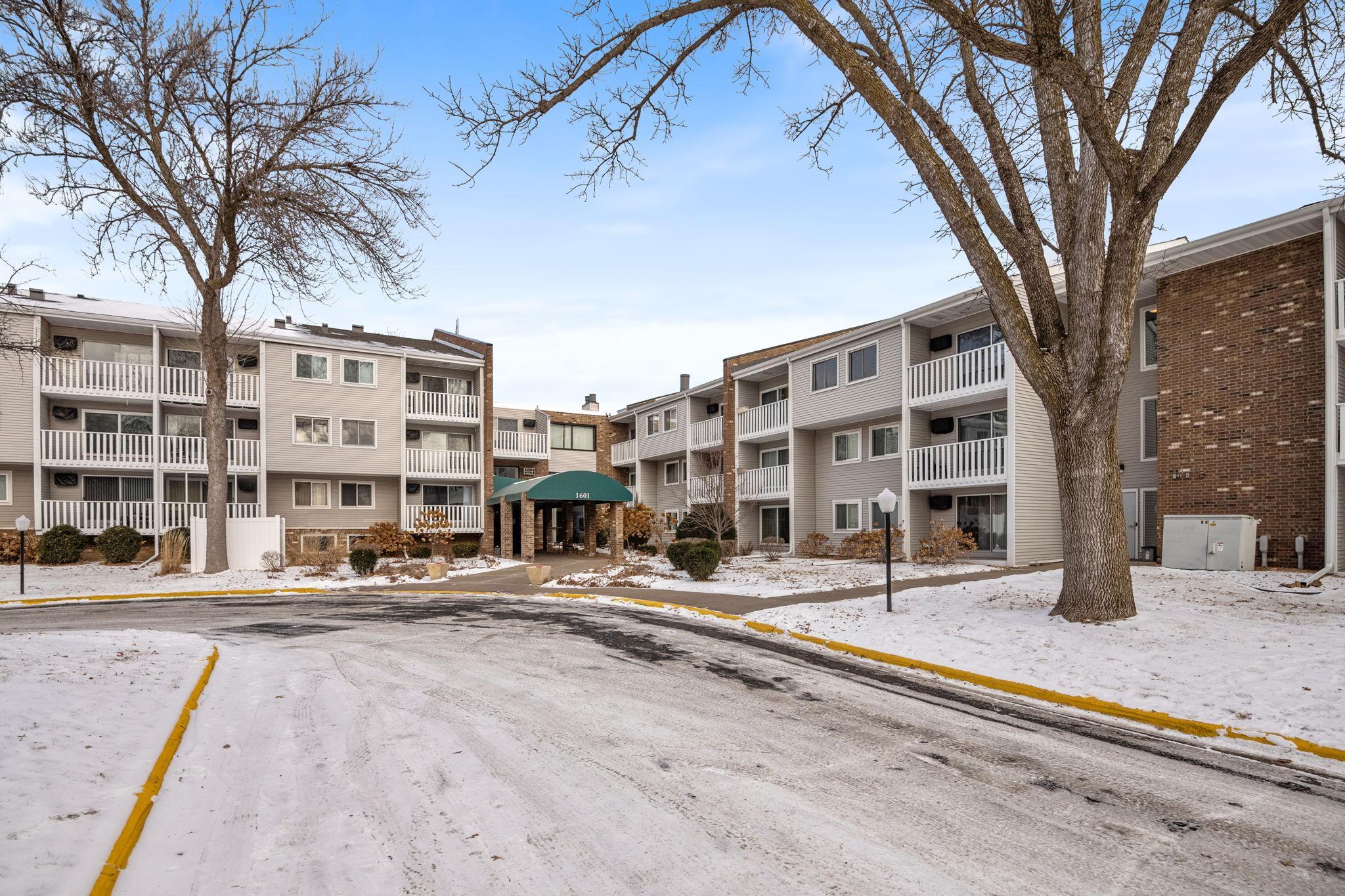 1601 N Innsbruck Drive Unit: 301NE