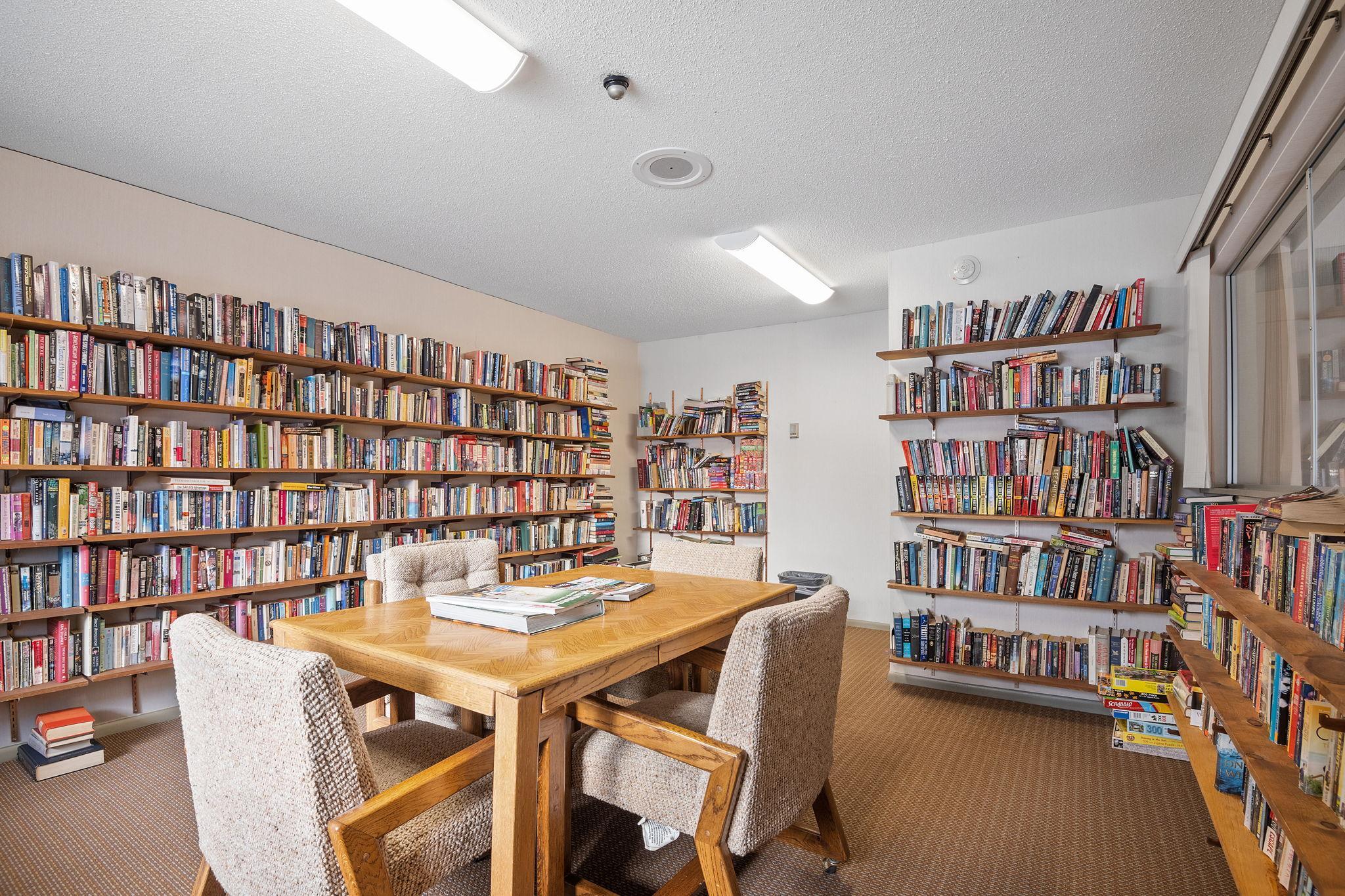 1601 N Innsbruck Drive Unit: 301NE