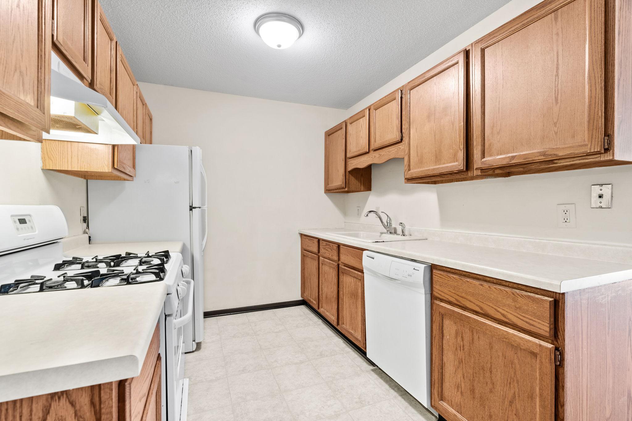 1601 N Innsbruck Drive Unit: 301NE
