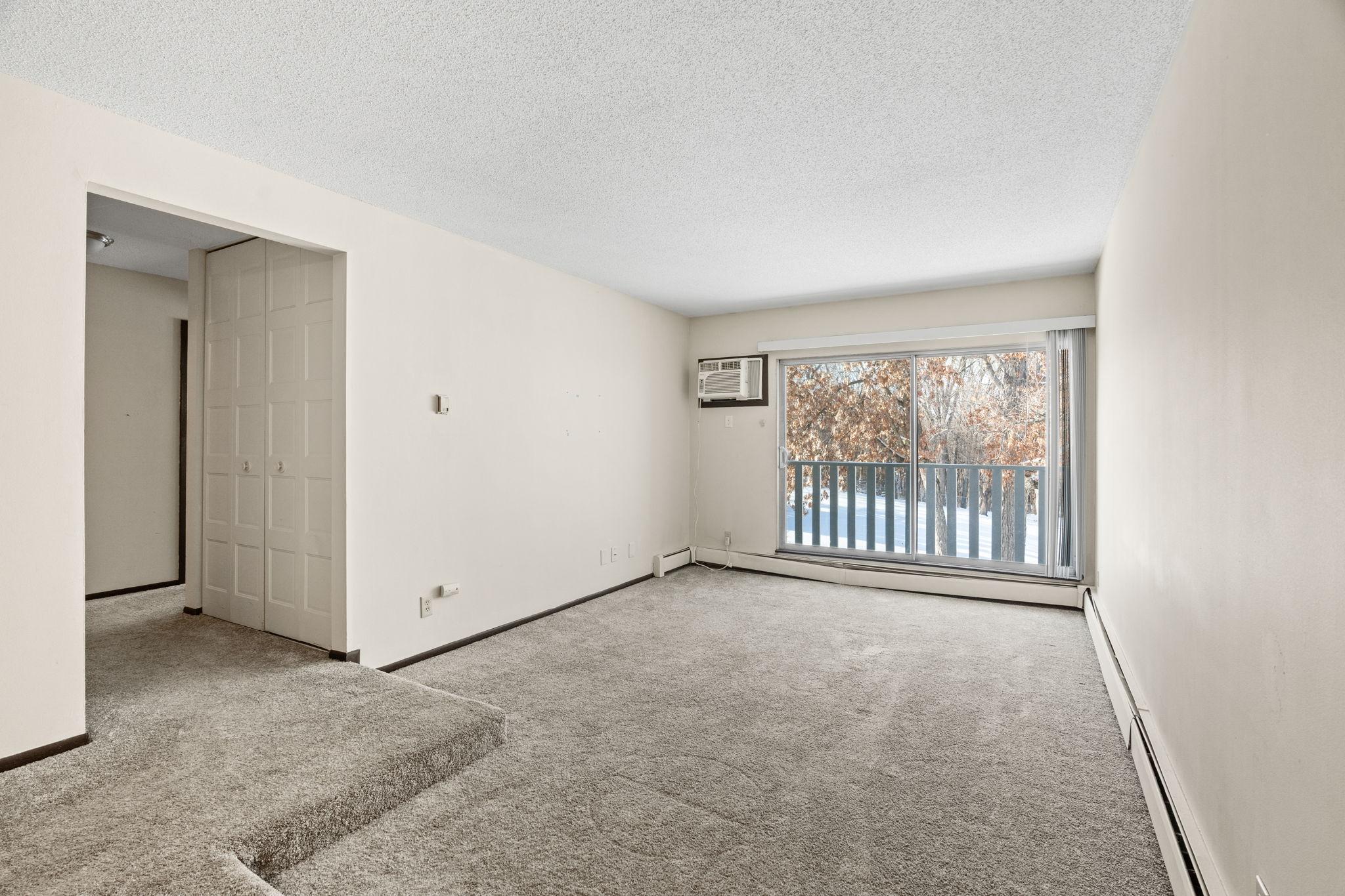 1601 N Innsbruck Drive Unit: 301NE