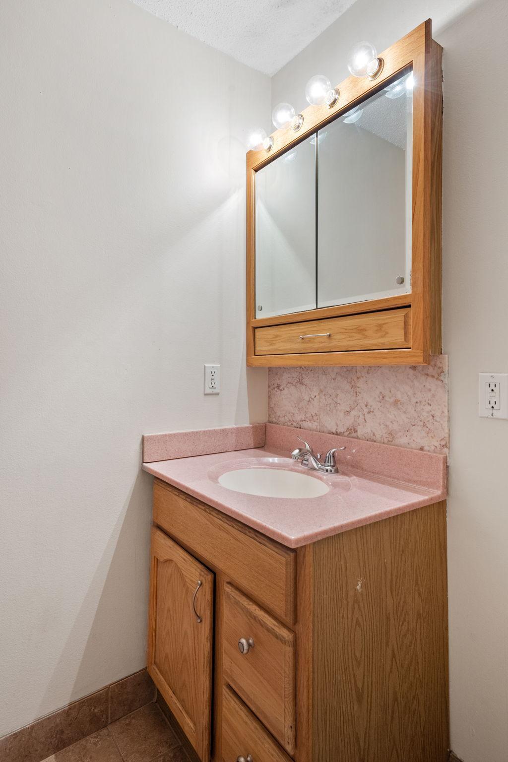 1601 N Innsbruck Drive Unit: 284NE