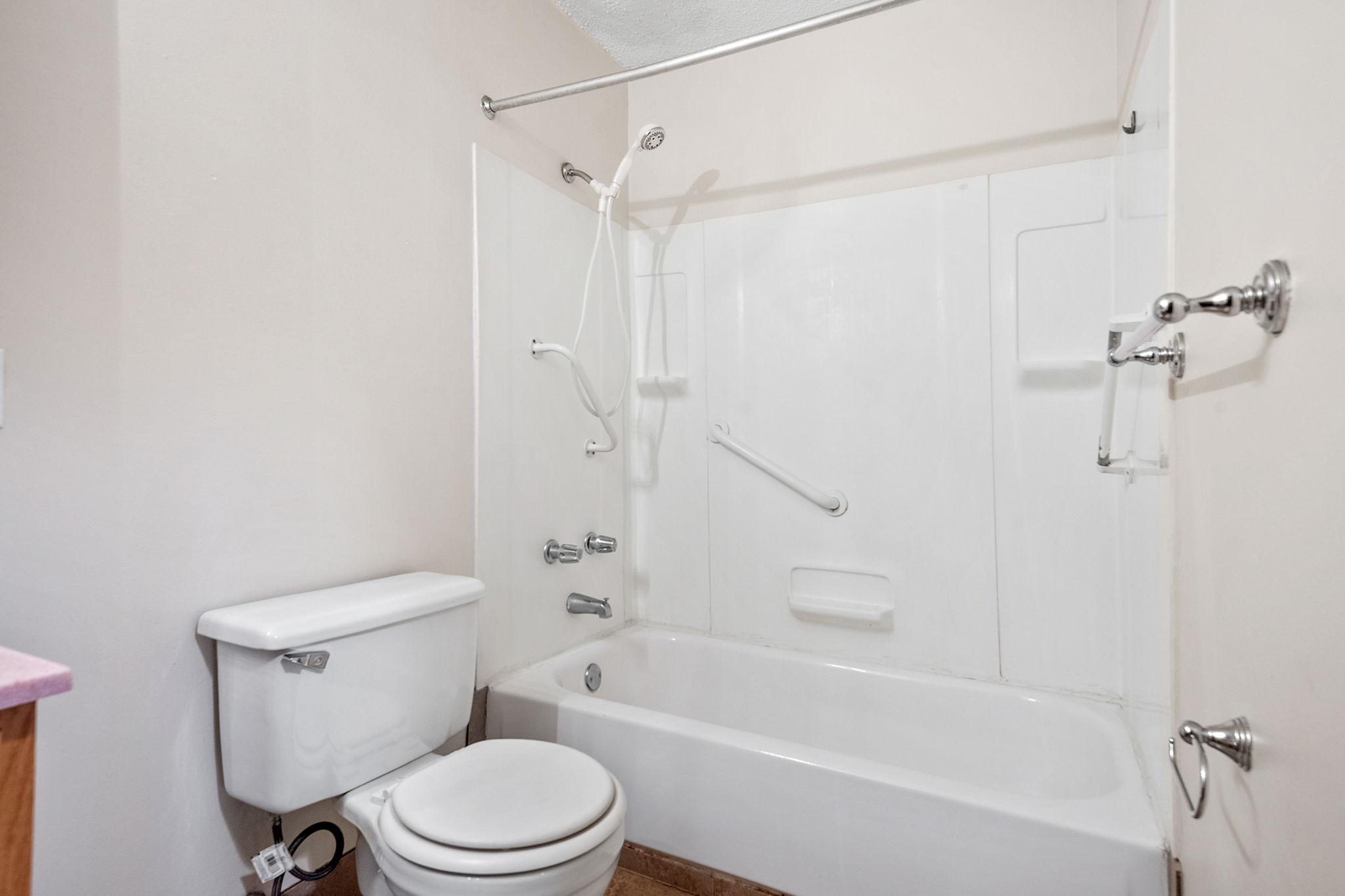 1601 N Innsbruck Drive Unit: 284NE