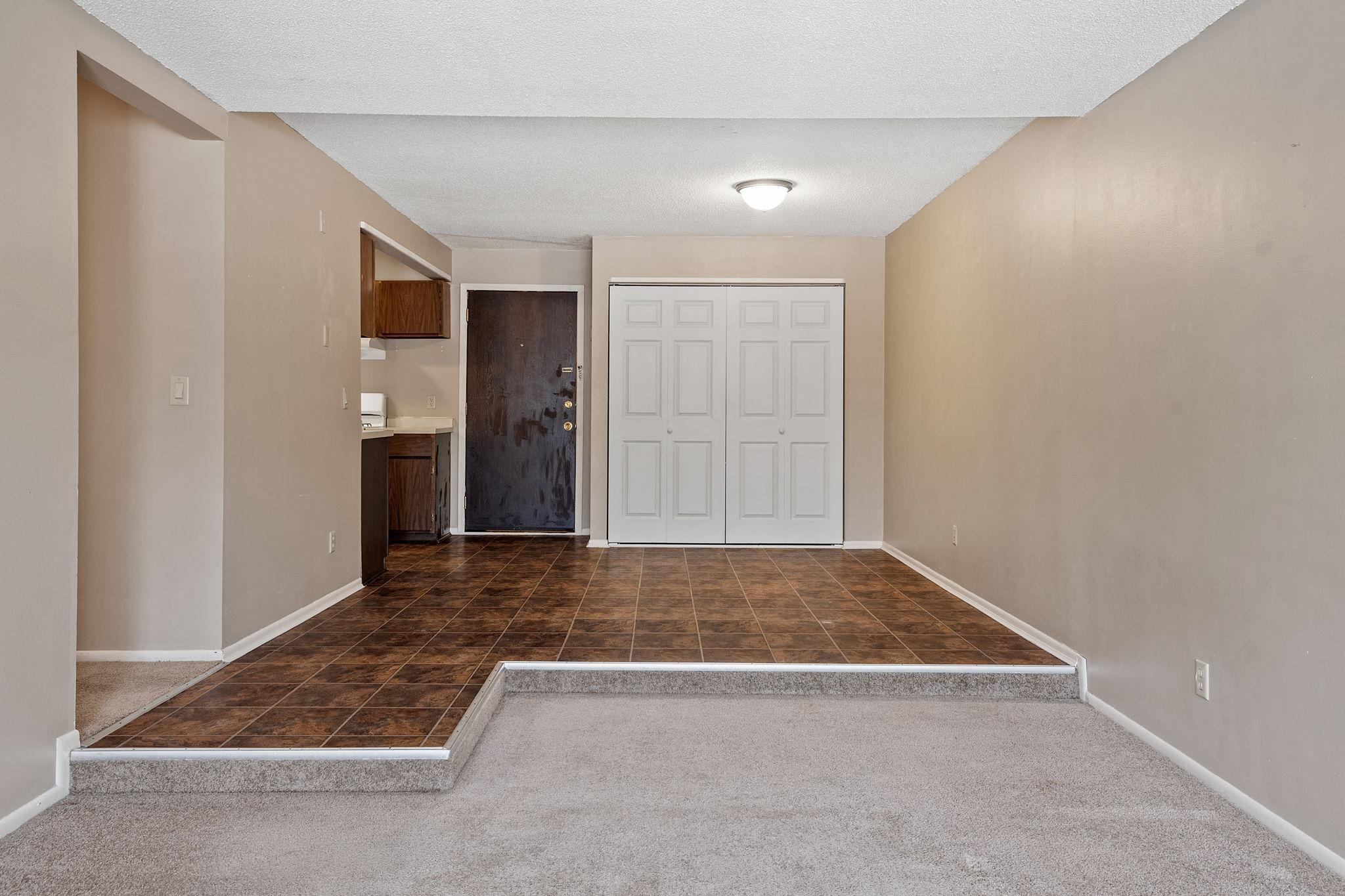 1601 N Innsbruck Drive Unit: 284NE