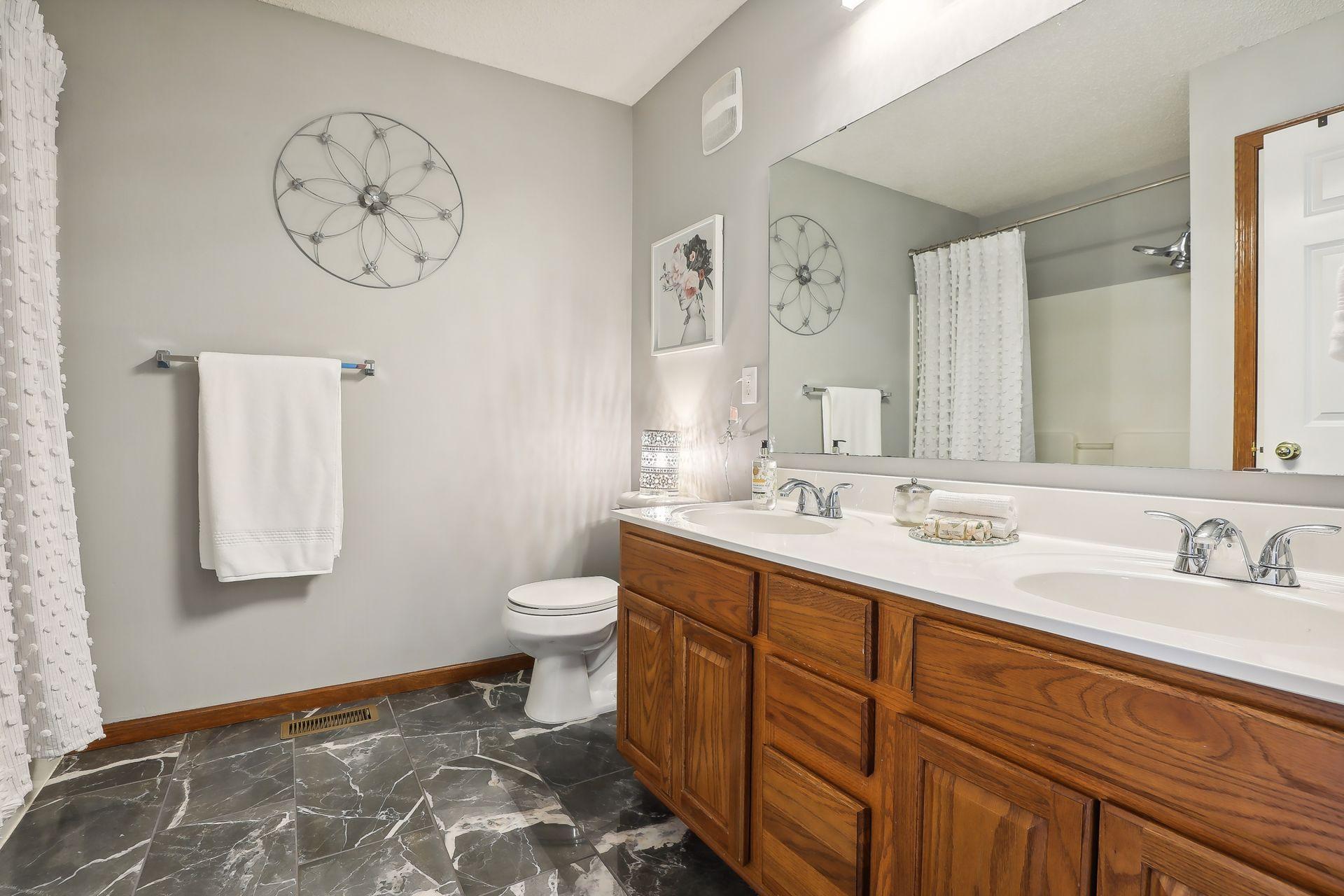 5127 Scott Path