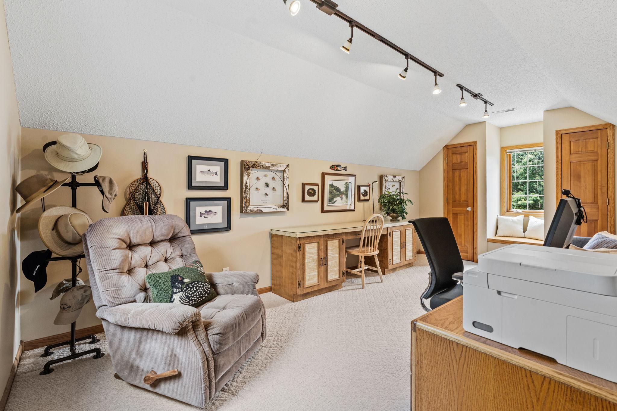 3649 Mount Vernon Lane