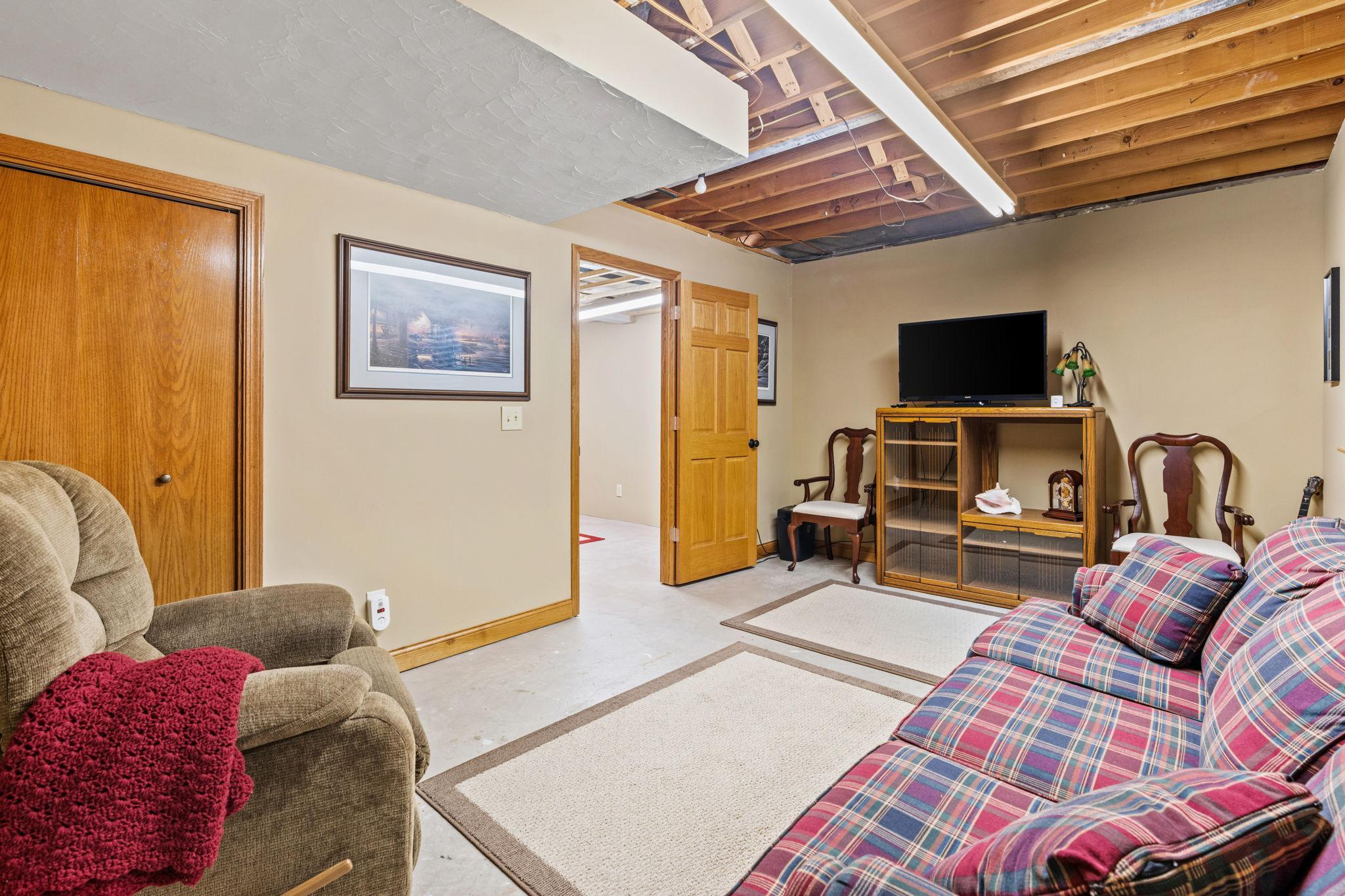 3649 Mount Vernon Lane