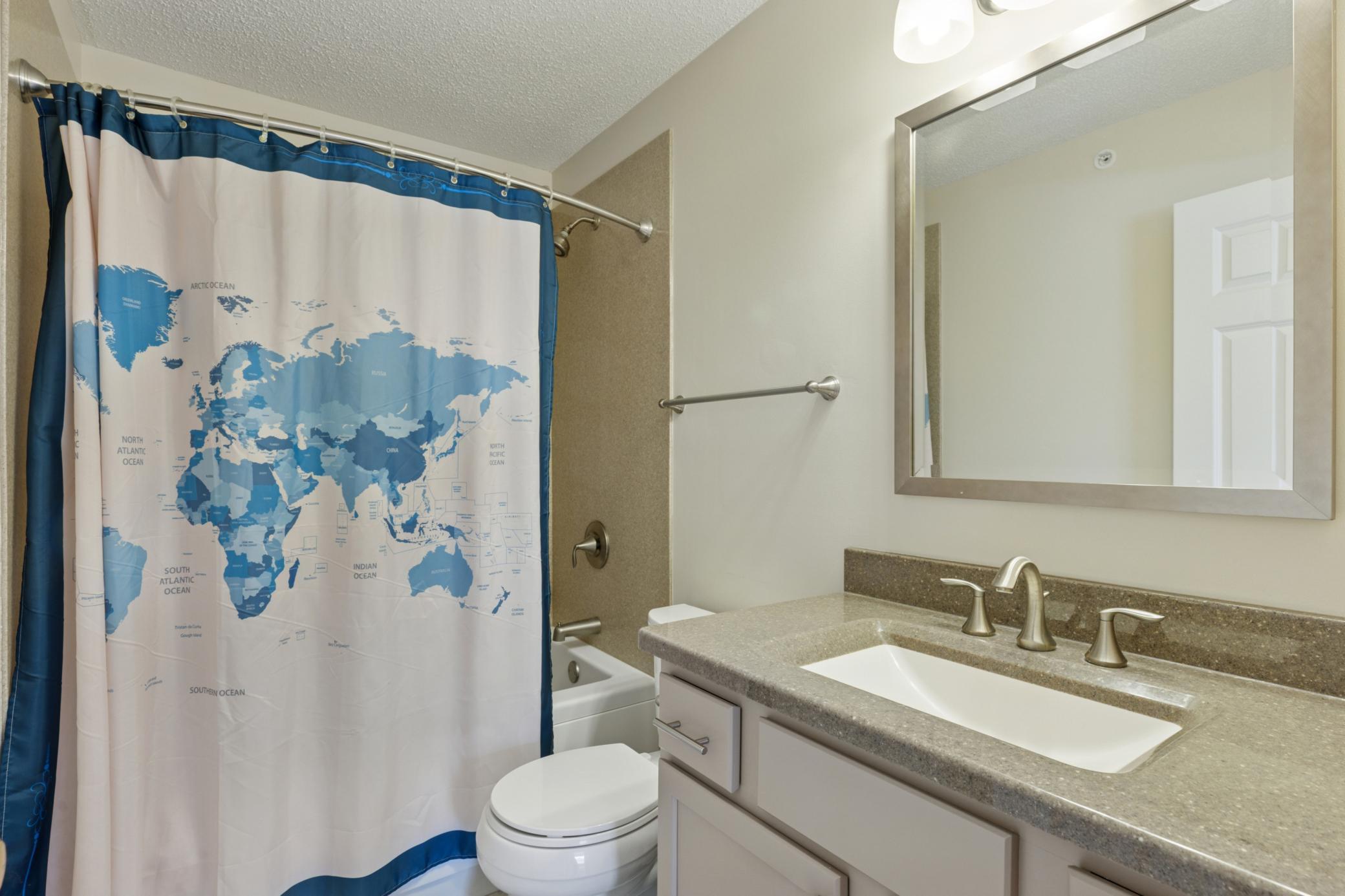 13915 52nd Avenue N Unit: 1204