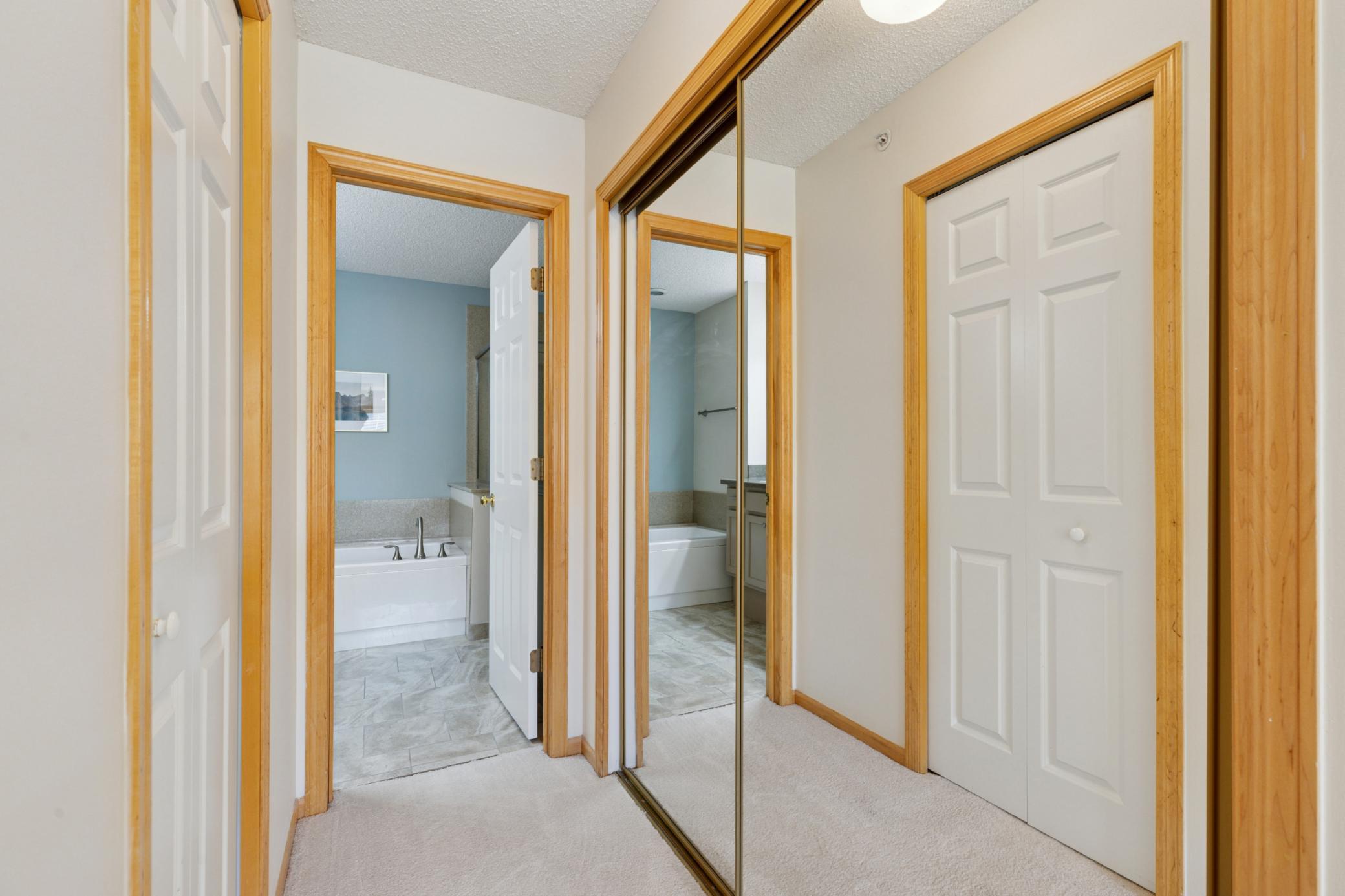 13915 52nd Avenue N Unit: 1204