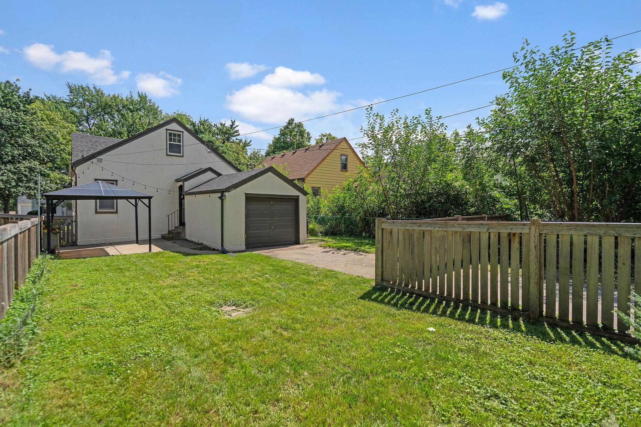 5538 Pleasant Avenue