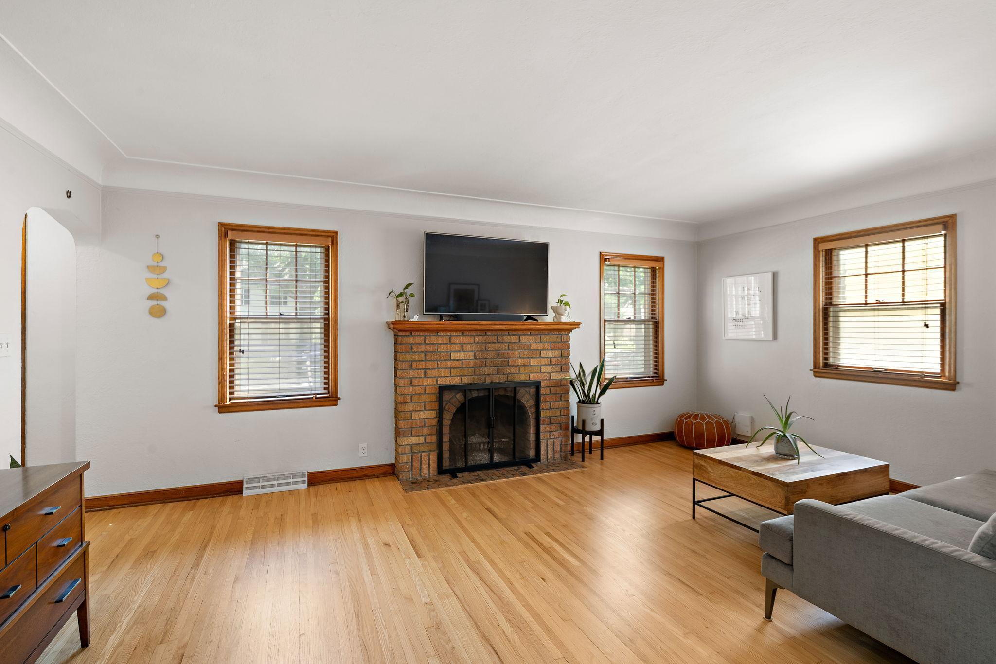 5538 Pleasant Avenue