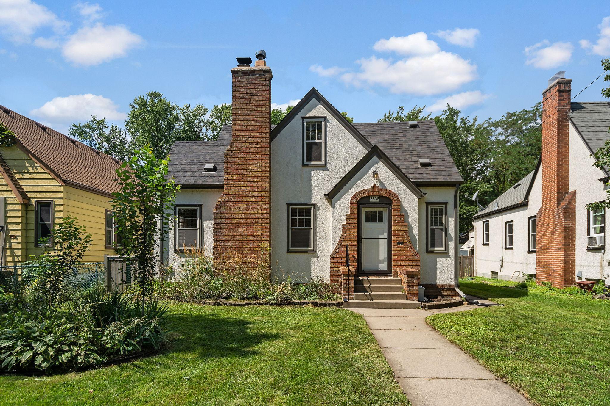 5538 Pleasant Avenue