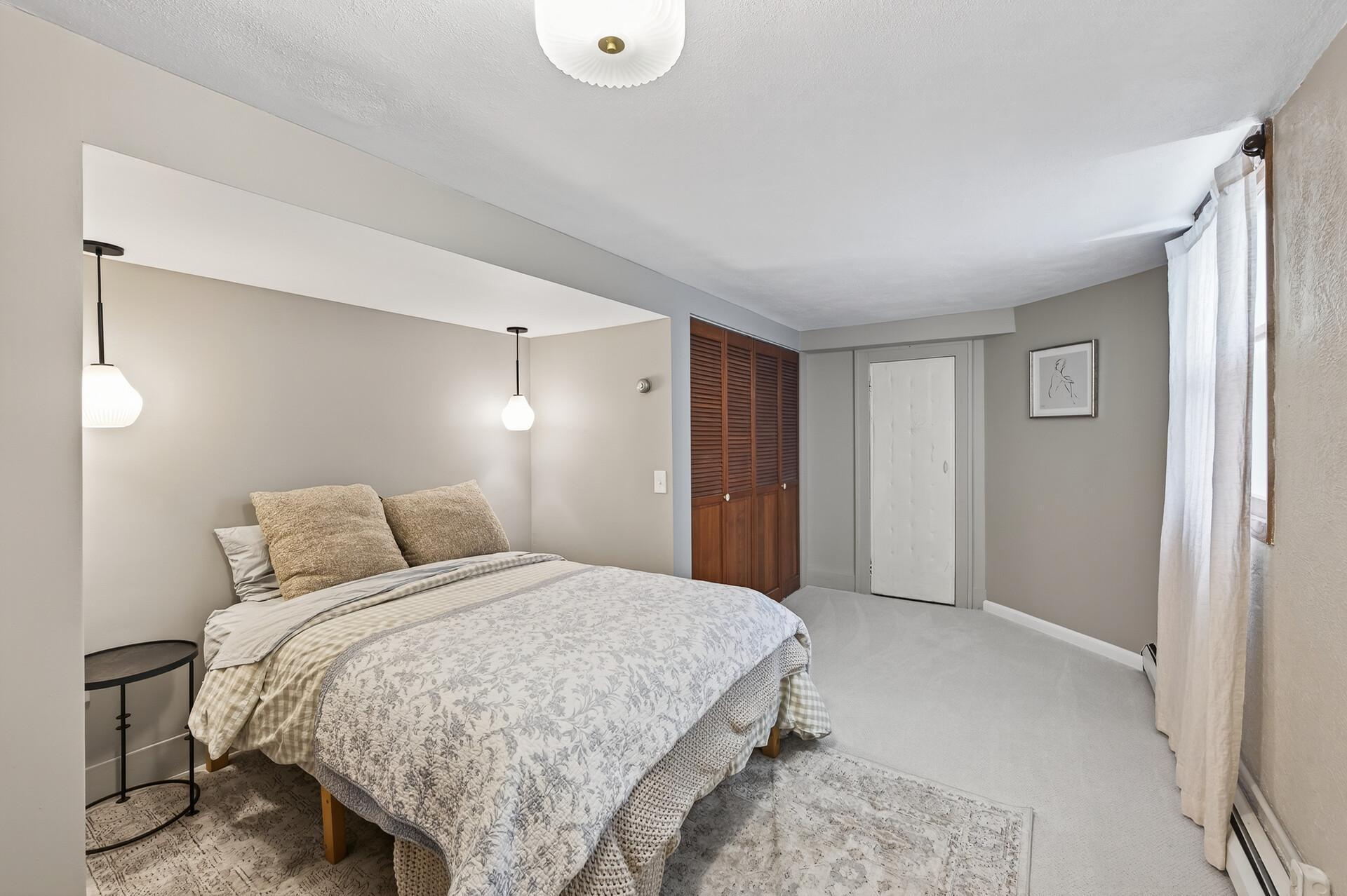 3050 Pierce Street NE