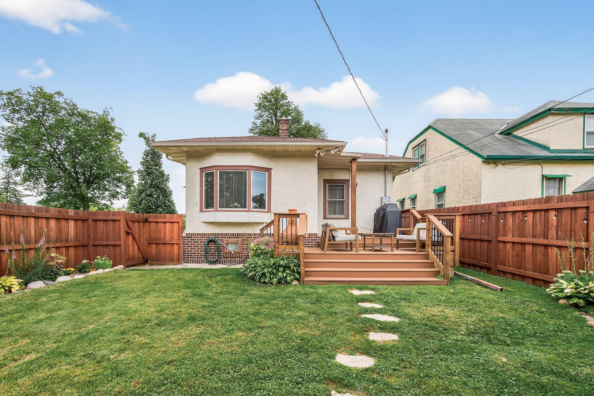 3050 Pierce Street NE