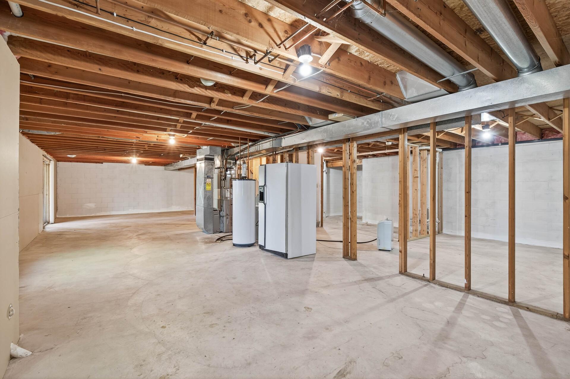 4454 Victoria Street N