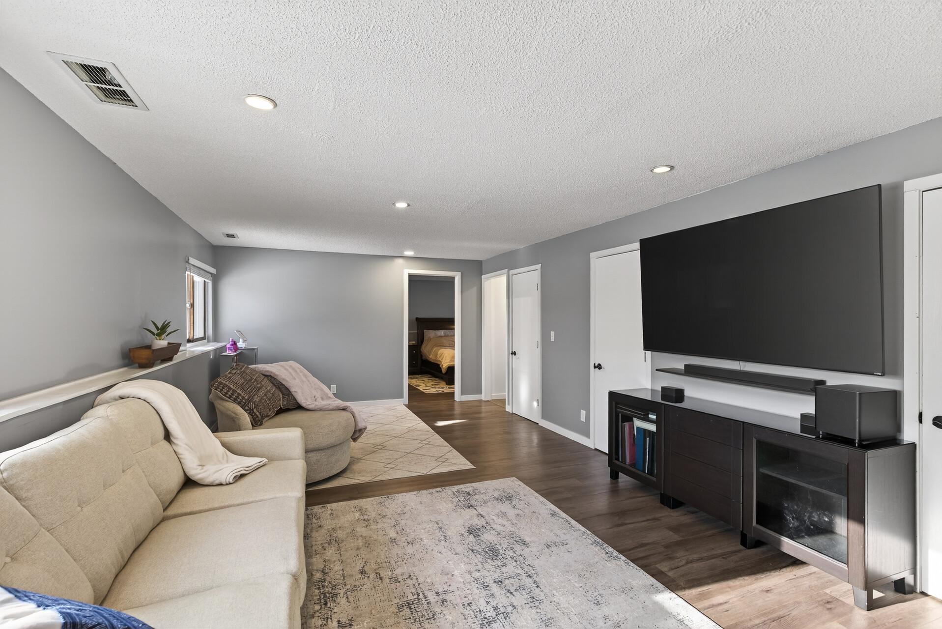 7697 Homestead Court S