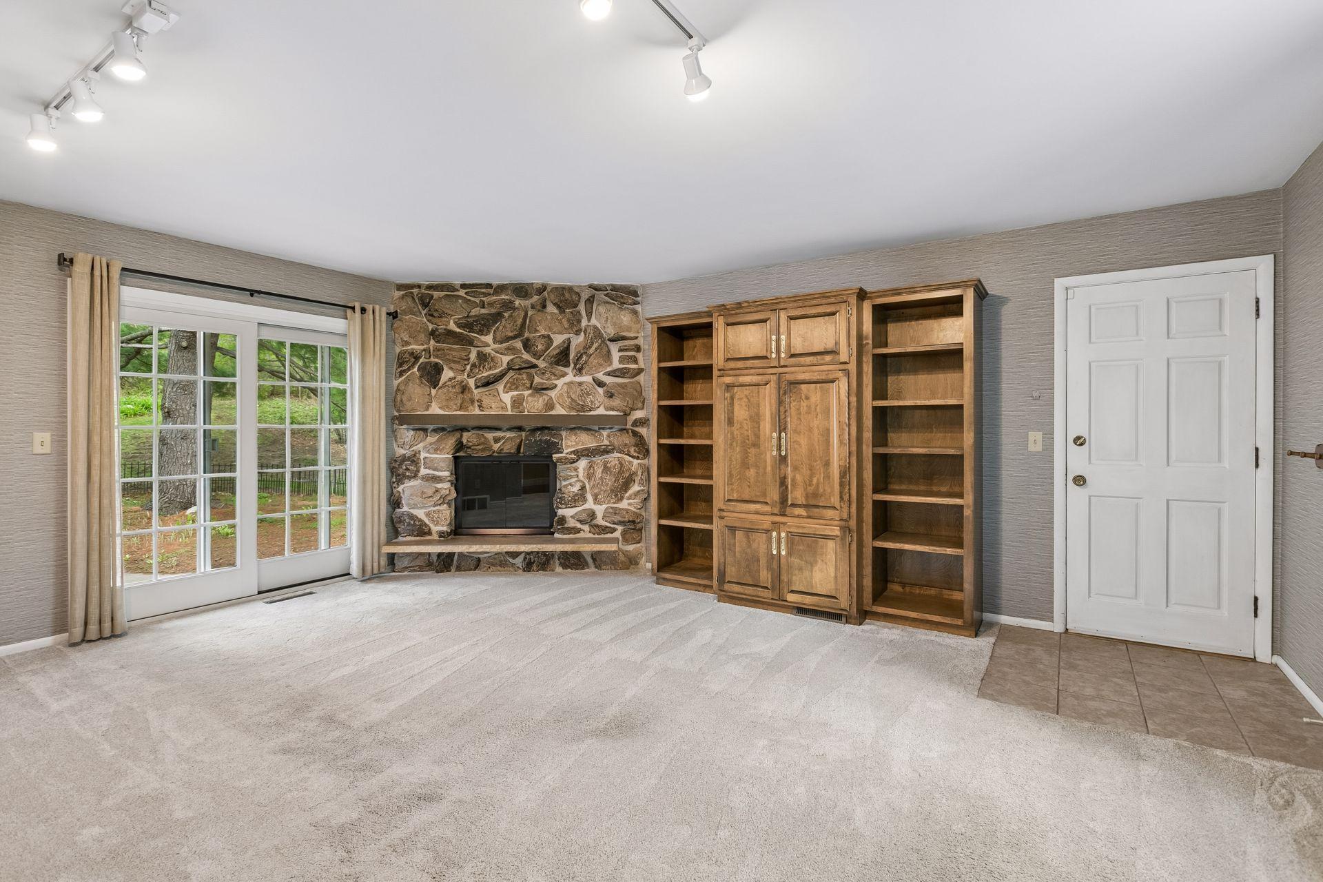 15074 Highland Trail