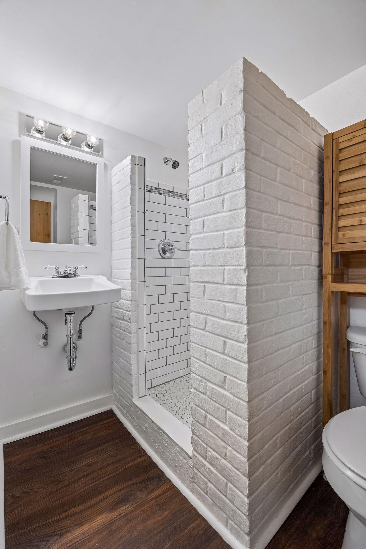 7837 Edgebrook Drive