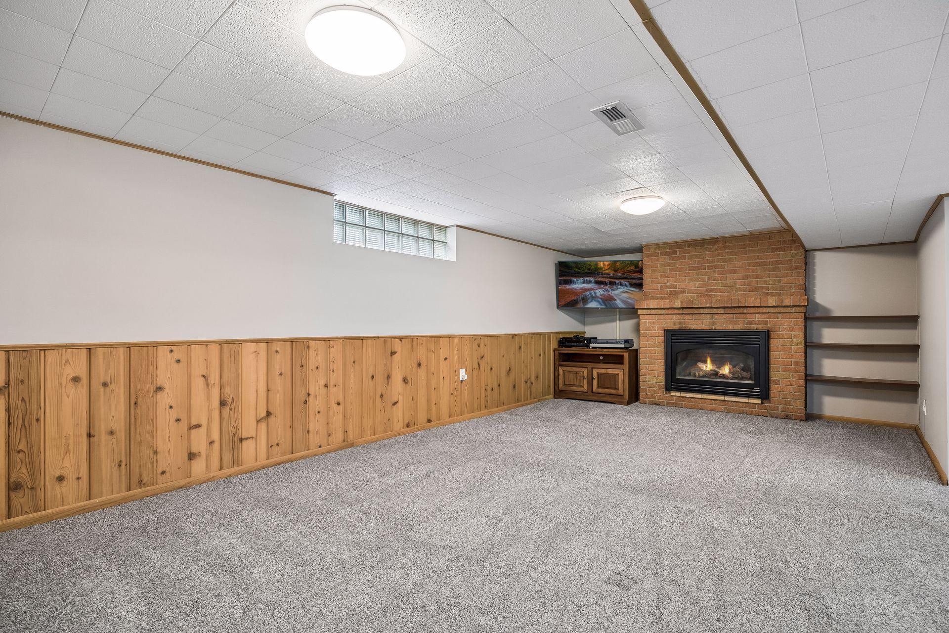 7837 Edgebrook Drive