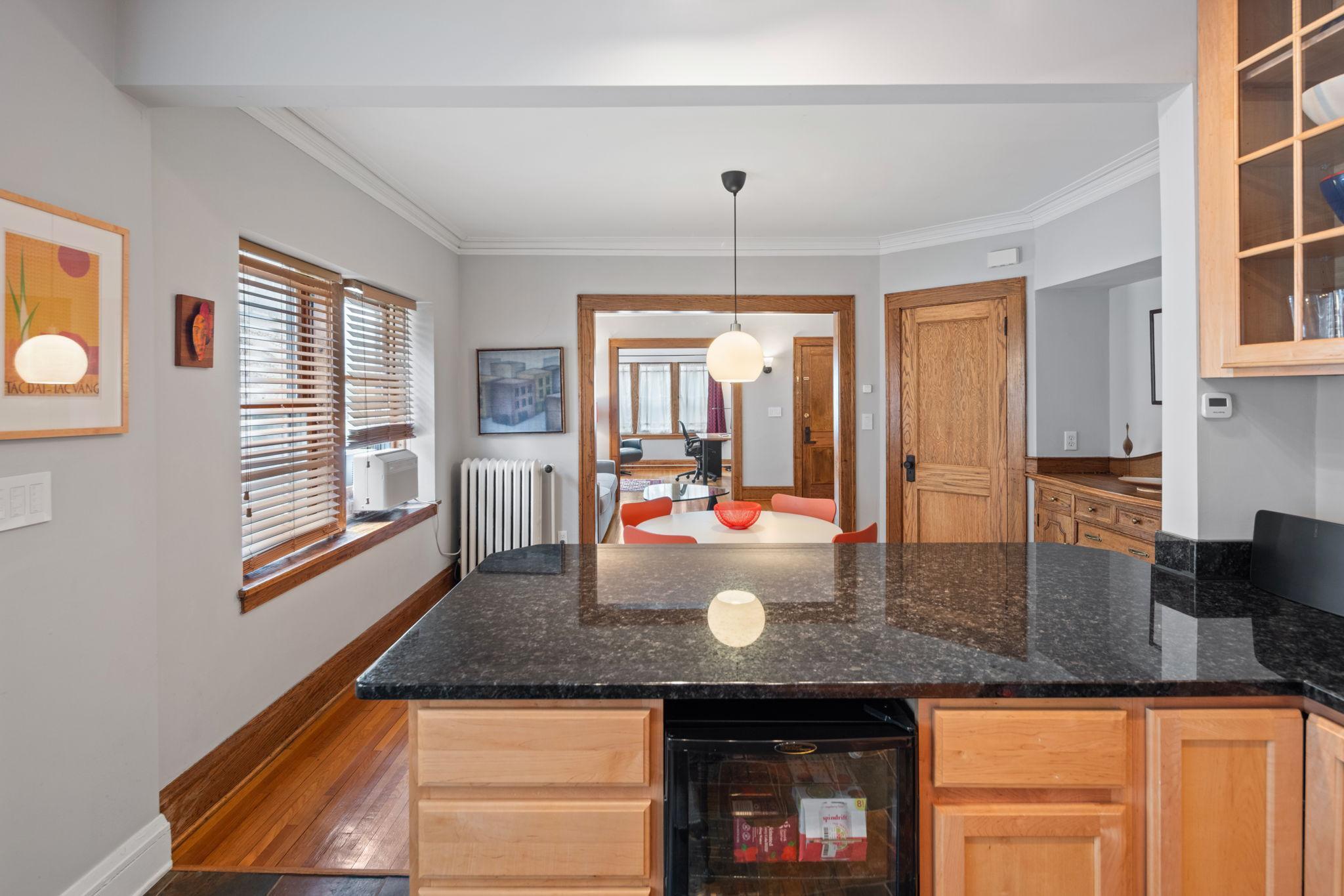 3129 Fremont Avenue S Unit: 2