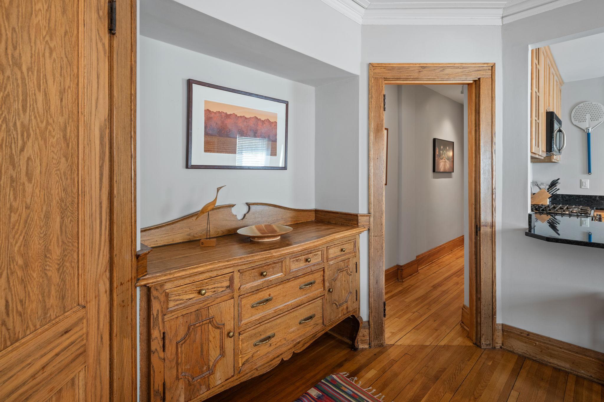 3129 Fremont Avenue S Unit: 2