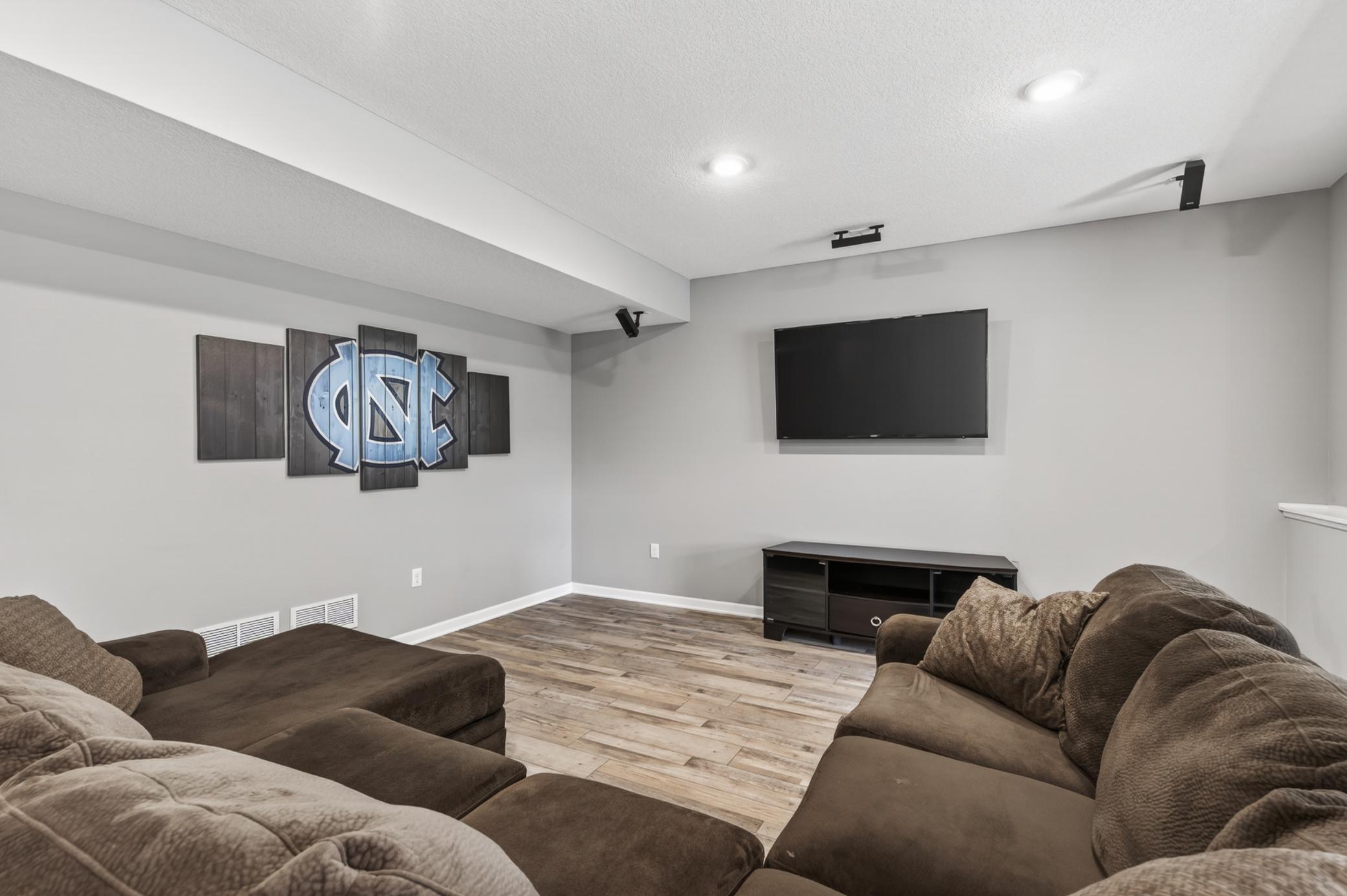 11161 3rd Street N