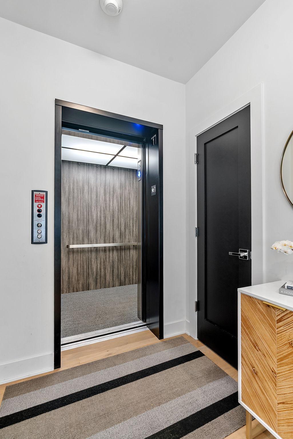 5043 Ewing Avenue S Unit: 100