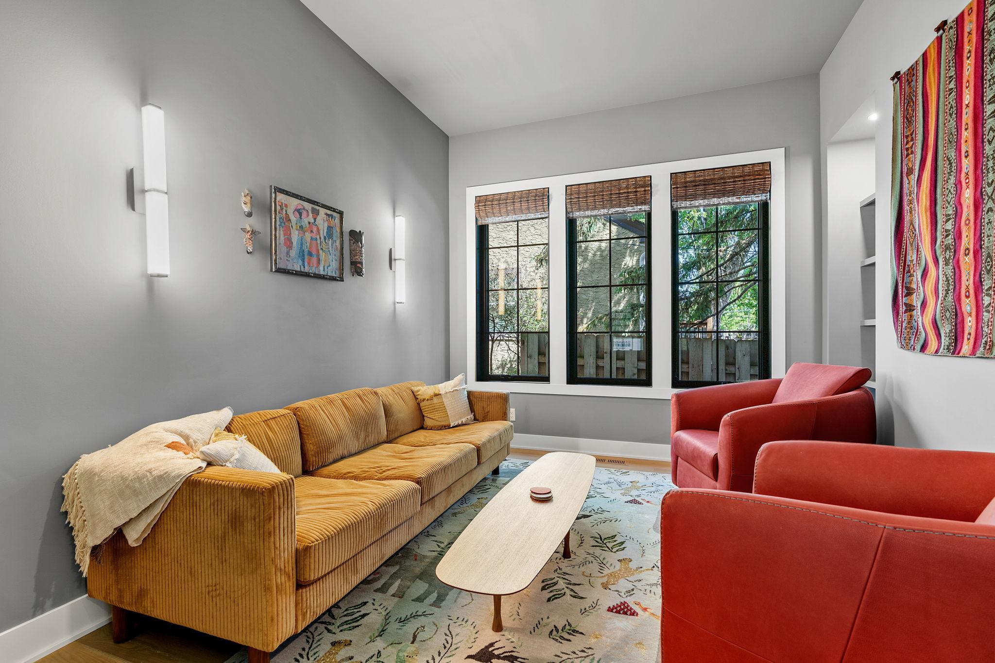 5043 Ewing Avenue S Unit: 100